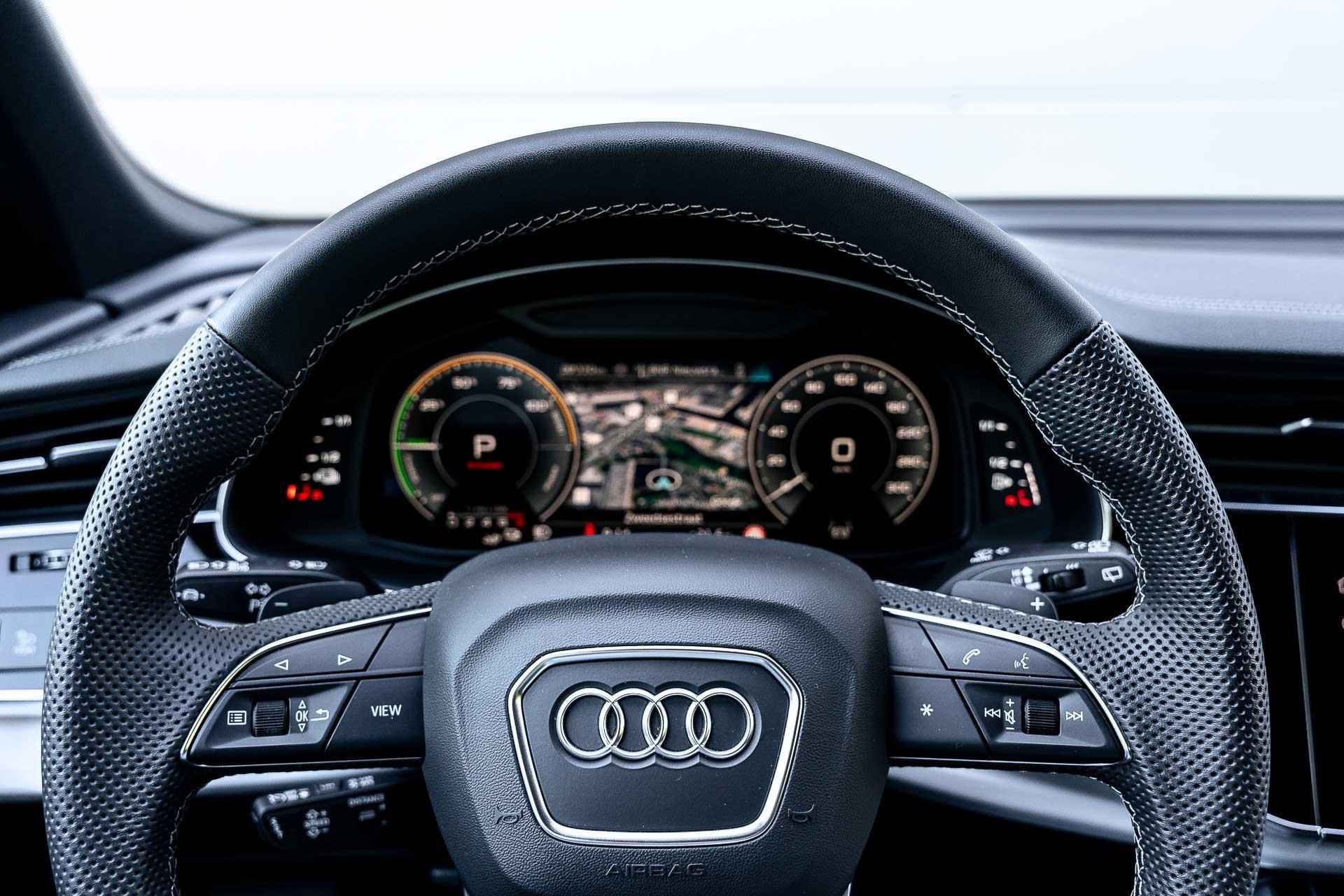 Audi Q8 55 TFSIe 381pk Quattro S-Line Edition | Panoramadak | B&O | 23" | Trekhaak - 28/55