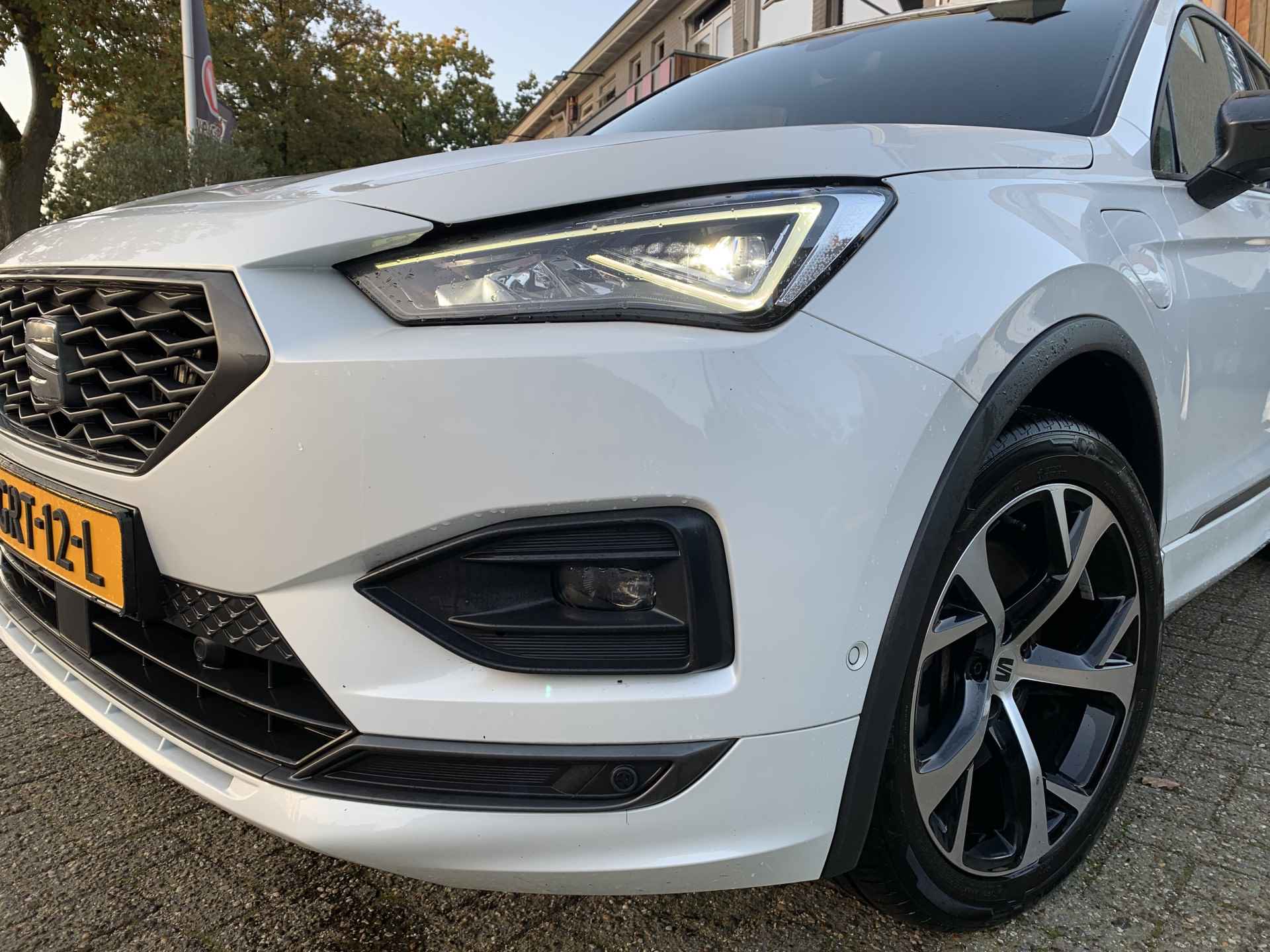 SEAT Tarraco e-Hybrid PHEV FR-line Aut. Trekhaak | Navi & CarPlay | Camera - 25/31