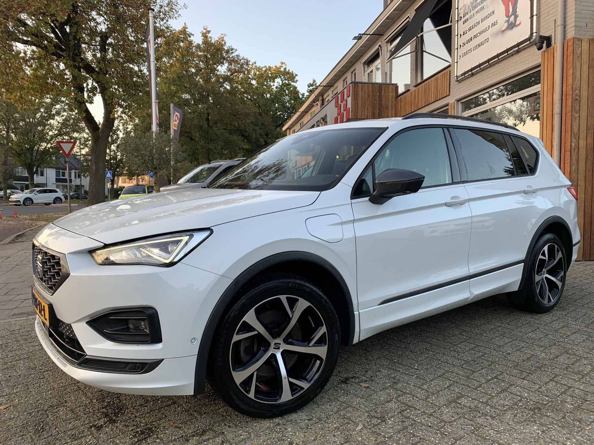 SEAT Tarraco e-Hybrid PHEV FR-line Aut. Trekhaak | Navi & CarPlay | Camera - 26/31