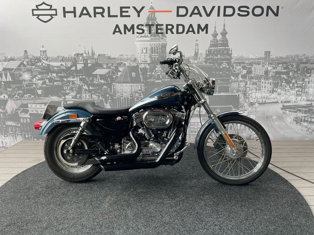 Harley-Davidson XL1200 C Custom bij viaBOVAG.nl