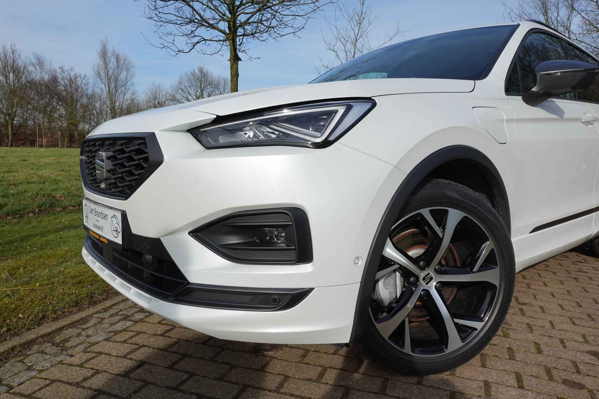 SEAT Tarraco 1.4 TSI e-Hybrid PHEV FR Business Intense | Trekhaak | 360 camera | Adaptive cruise control | Stuurverwarming | Stoelverwarming | - 12/55