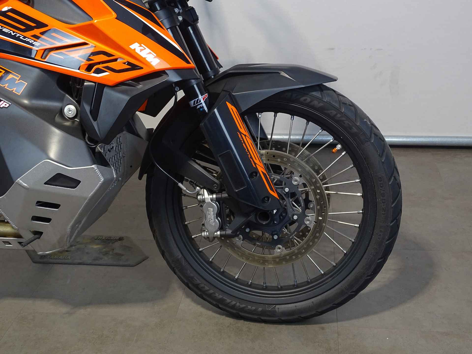 KTM 890 ADVENTURE - 2/11