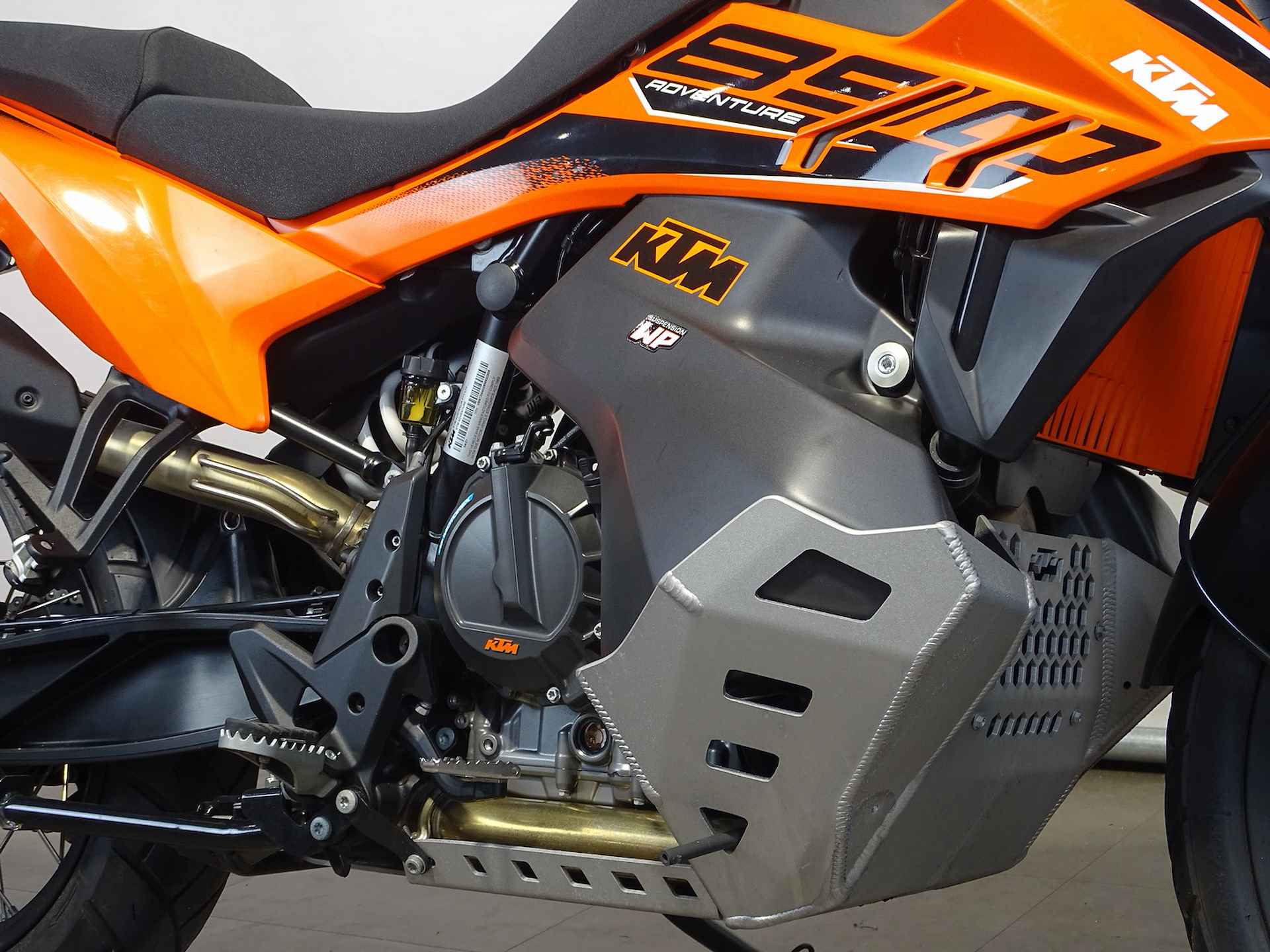 KTM 890 ADVENTURE - 4/11