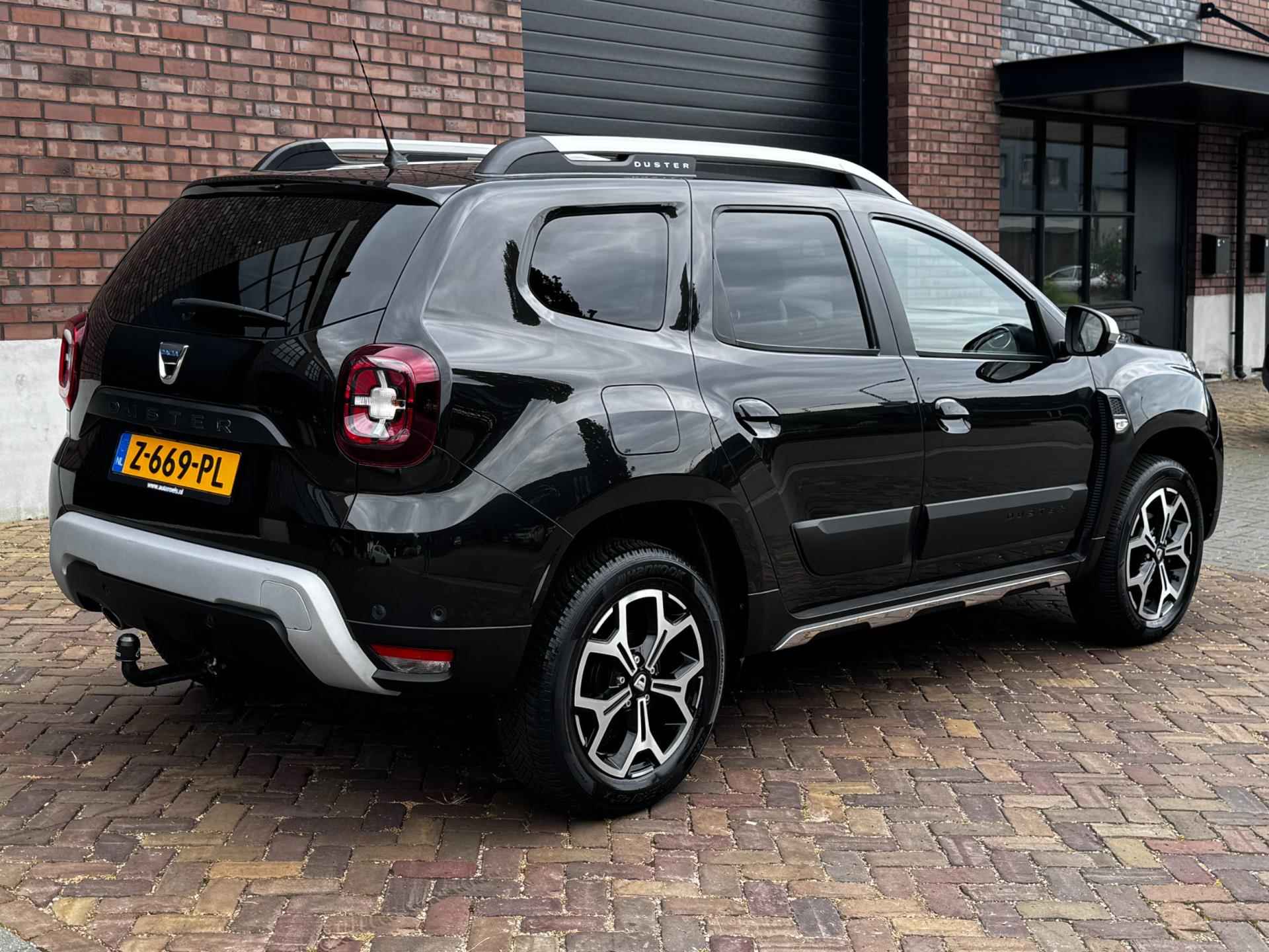 Dacia Duster 1.3 TCe Prestige / 130 PK / Trekhaak / Navigatie + Camera Rondom / Climate Control / Stoelverwarming - 3/51