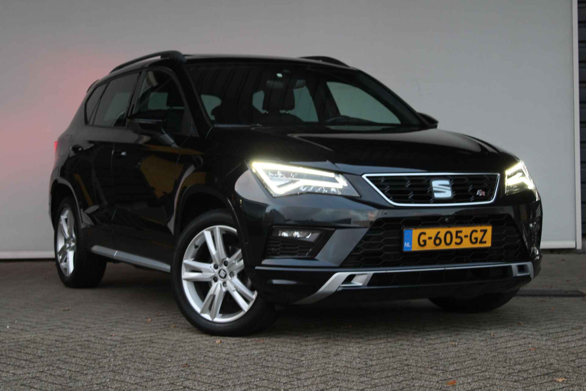 SEAT Ateca 1.5 TSI FR Business Intense PANO/VIRTUAL/CAMERA/FULL LED/KEYLESS/ELEKTR ACHTERKLEP - 9/38