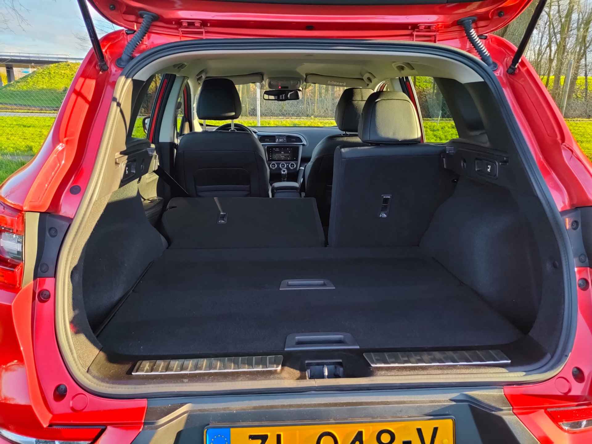 Renault Kadjar 1.3 TCe Intens 140pk | CLIMA | NAVI | CRUISE | CAMERA | - 10/28