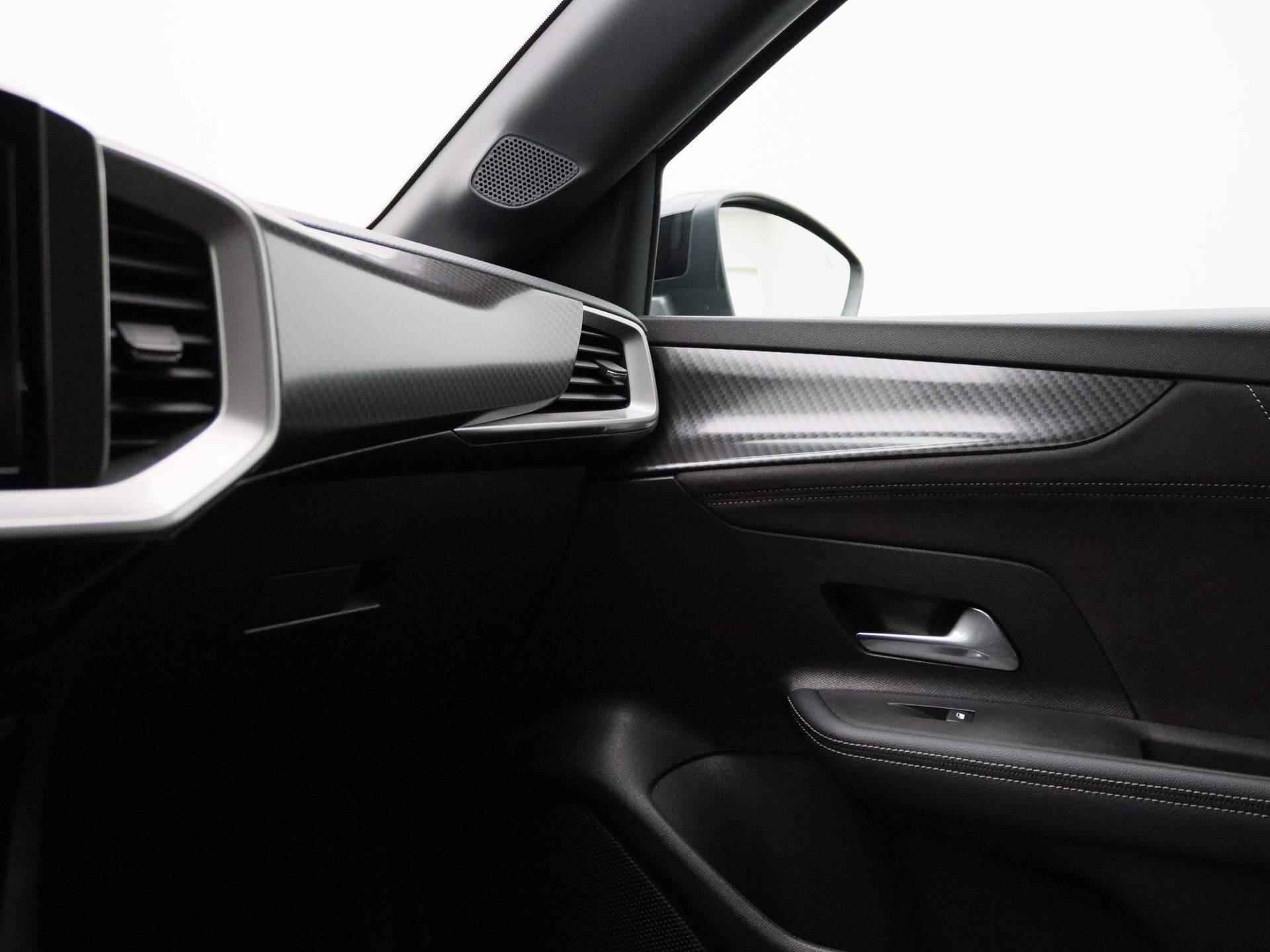 Opel Mokka-e Ultimate 50-kWh | Half-Leder | Navigatie | Camera | Stoelverwarming | - 26/35