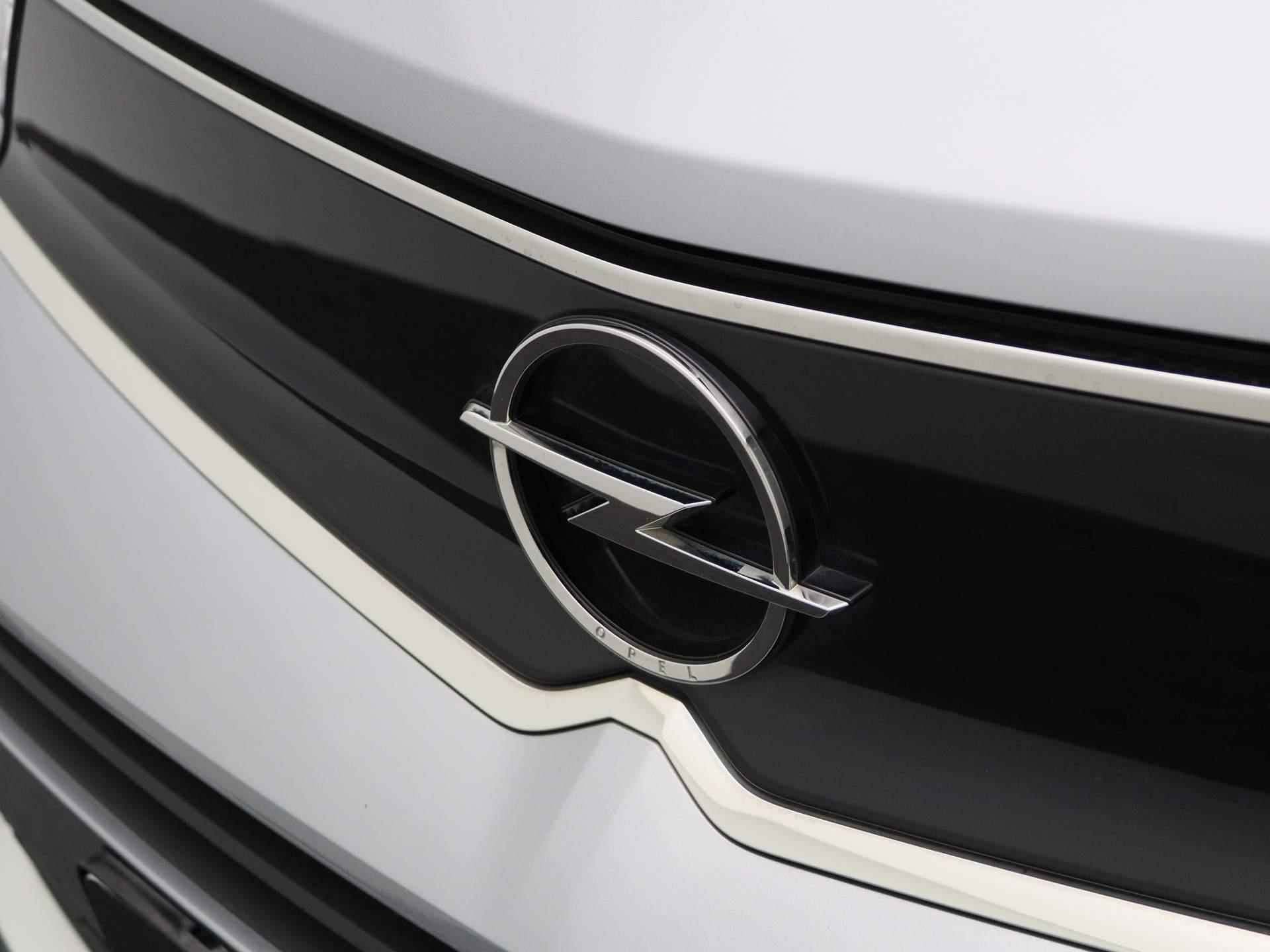 Opel Mokka-e Ultimate 50-kWh | Half-Leder | Navigatie | Camera | Stoelverwarming | - 33/35