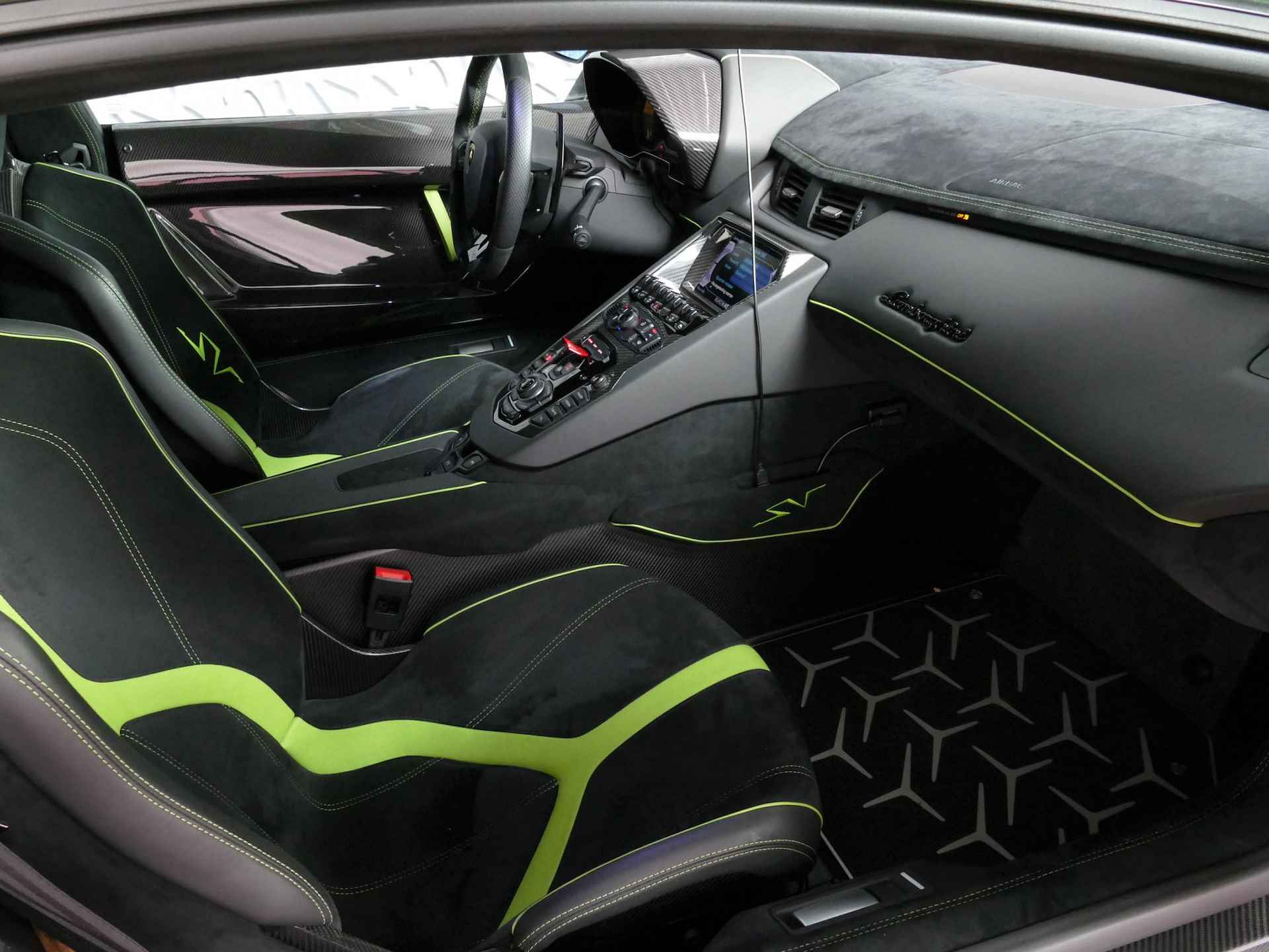 Lamborghini Aventador 6.5 V12 LP750-4 Superveloce SV Verde ithaca Lift Camera - 67/85