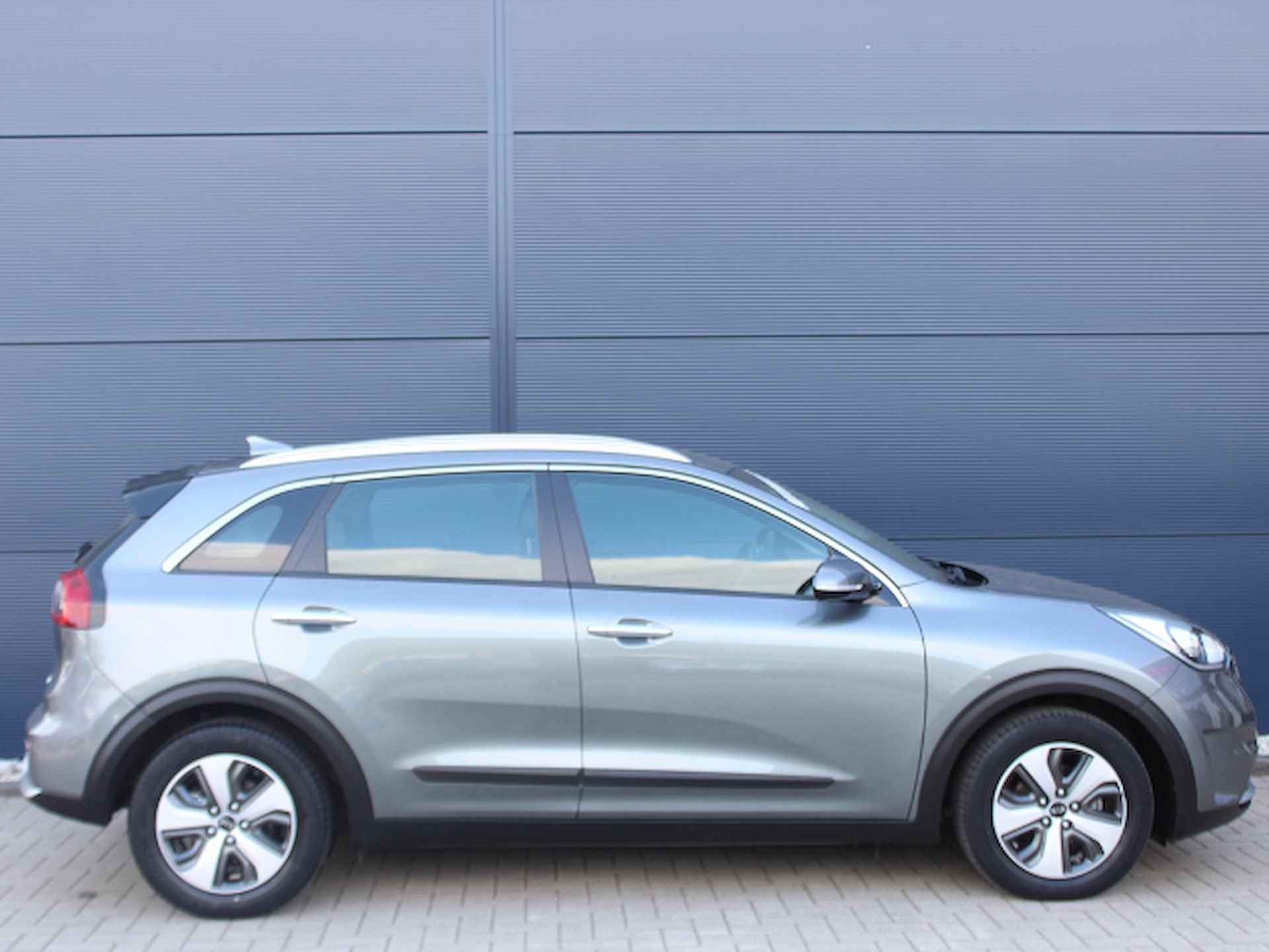 KIA Niro 1.6 GDi Hybrid 141pk DCT6 DynamicLine - 34/44