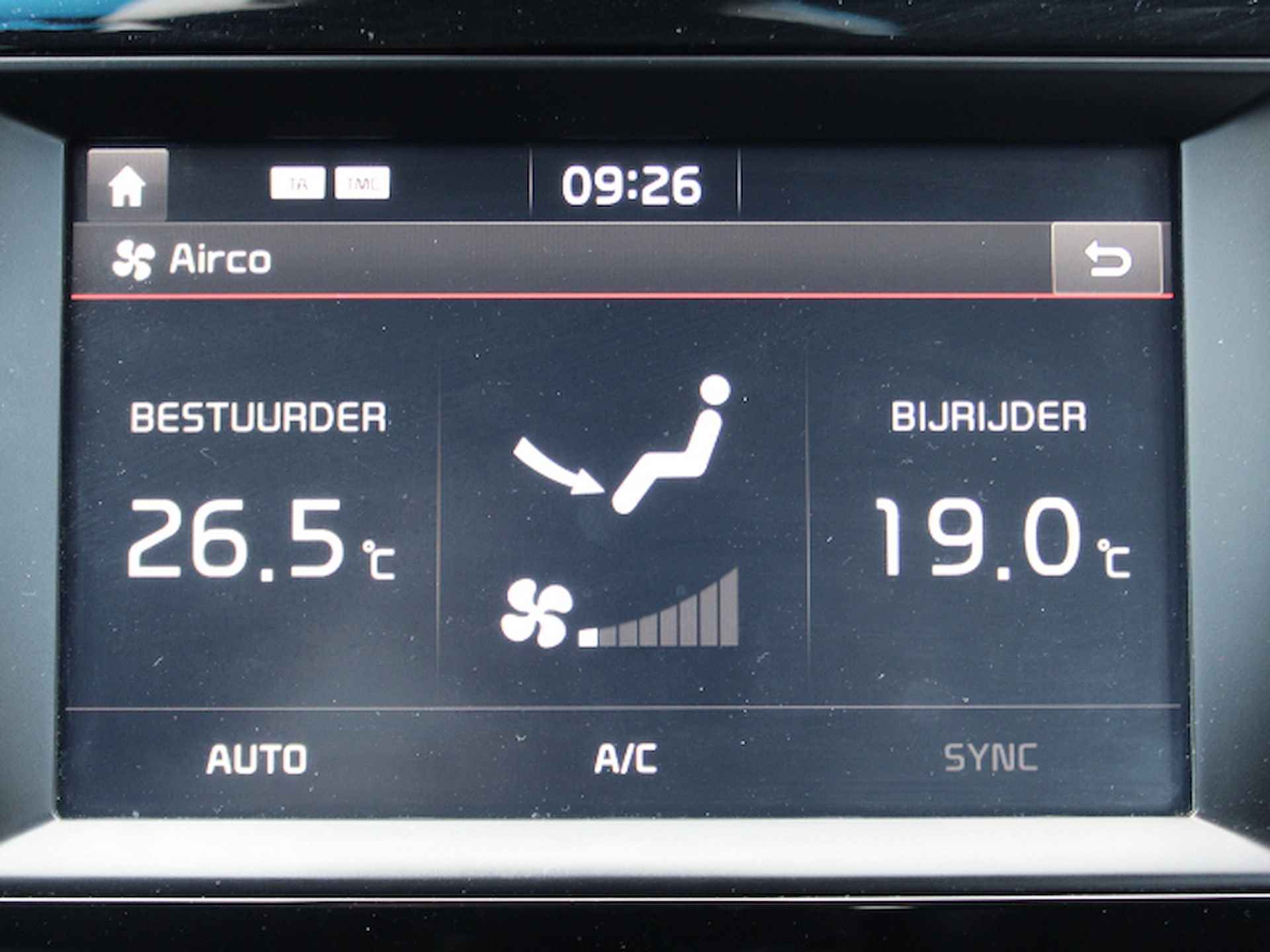 KIA Niro 1.6 GDi Hybrid 141pk DCT6 DynamicLine - 9/44