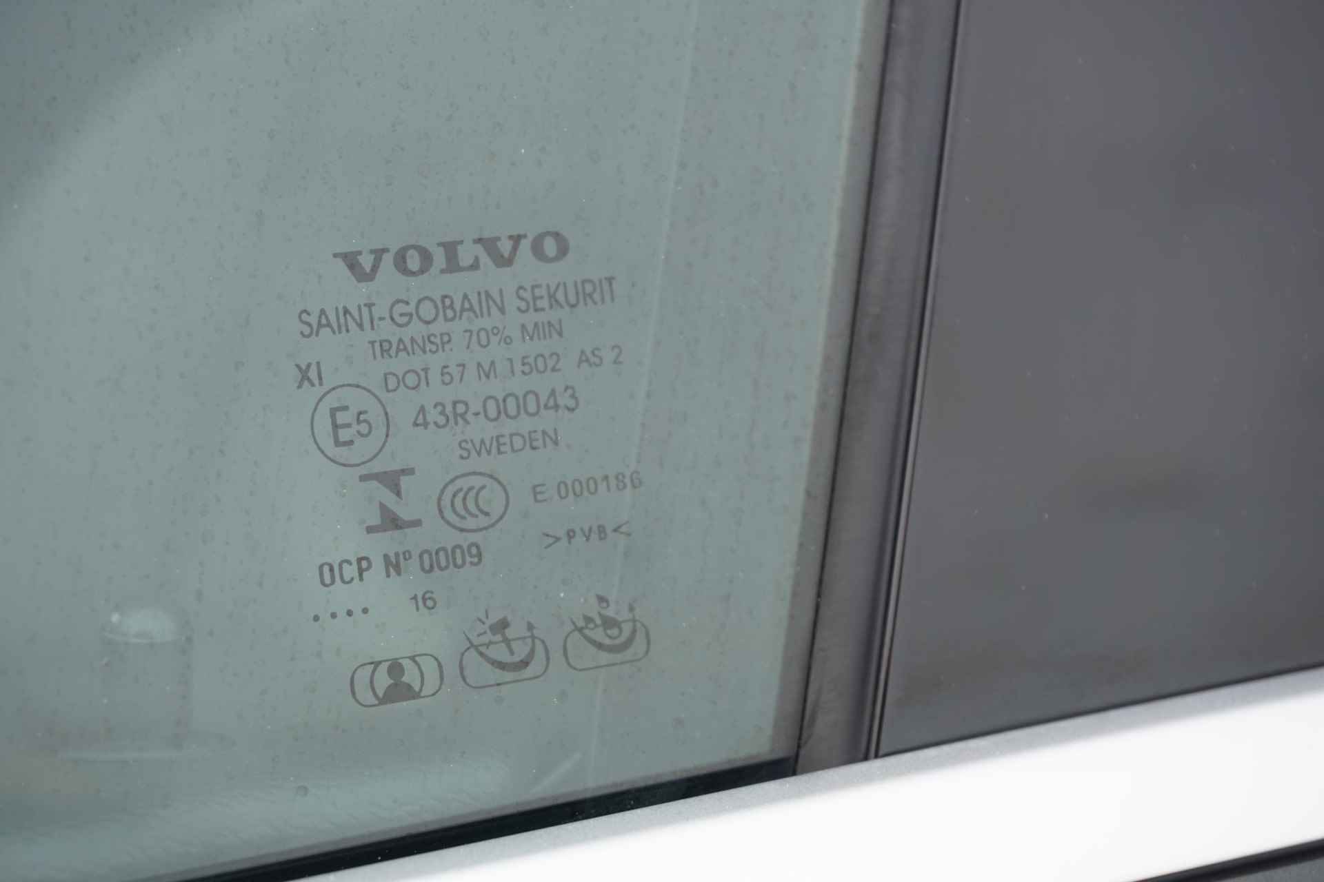 Volvo XC60 2.0 T6 AWD R-Design | Uniek | Pine Grey | Blis | Adaptieve Cruise Controle | Panorama-Schuifdak | VOL - 19/35