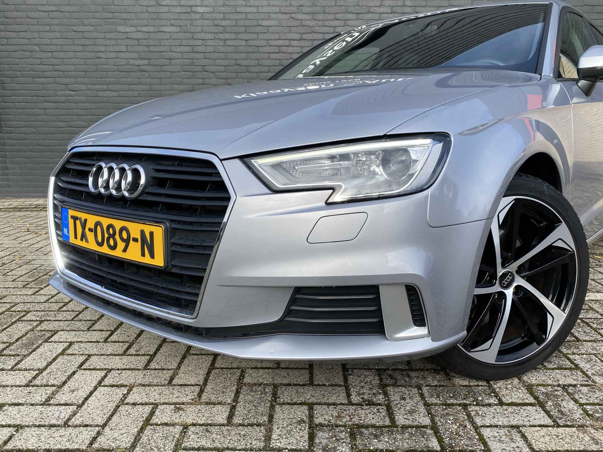 Audi A3 Sportback 1.5 TFSI CoD 150 pk Sport S Line Edition AUT. | dealer onderh. | navigatie | sportstoelen | trekhaak | privacy glas - 10/45