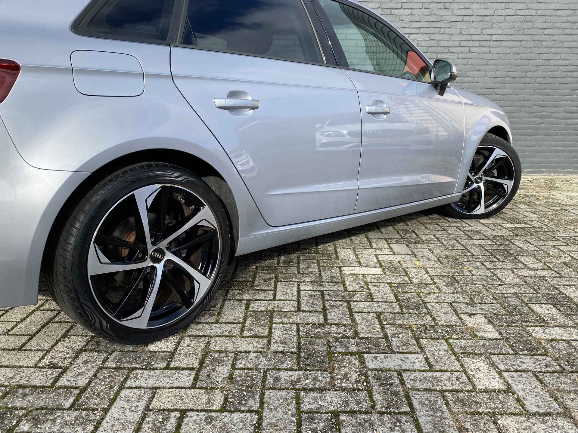 Audi A3 Sportback 1.5 TFSI CoD 150 pk Sport S Line Edition AUT. | dealer onderh. | navigatie | sportstoelen | trekhaak | privacy glas - 11/45