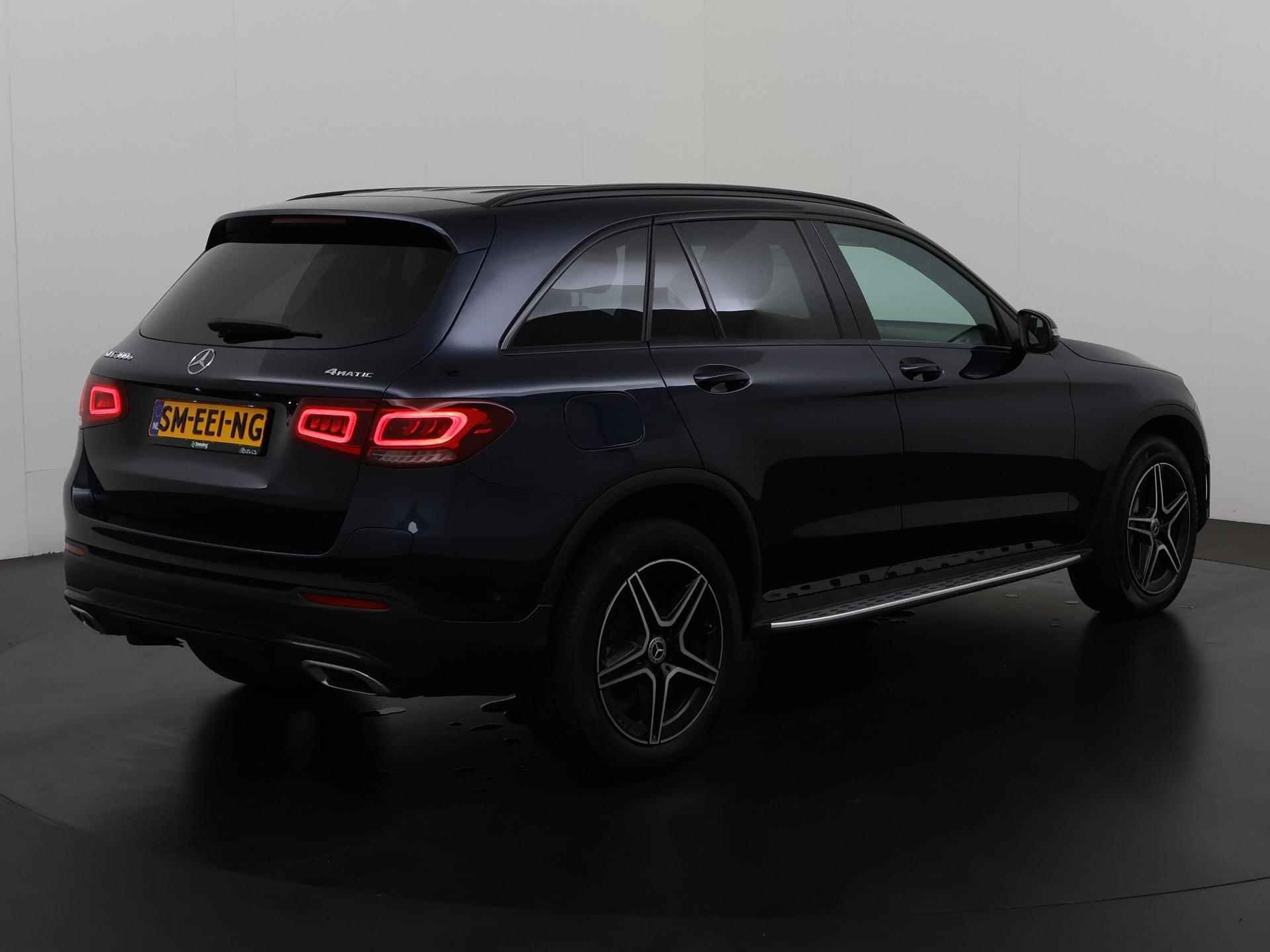 Mercedes-Benz GLC-klasse 300e 4MATIC Premium AMG Night | Trekhaak | Mem stoel | Camera | Zondag open! - 4/32