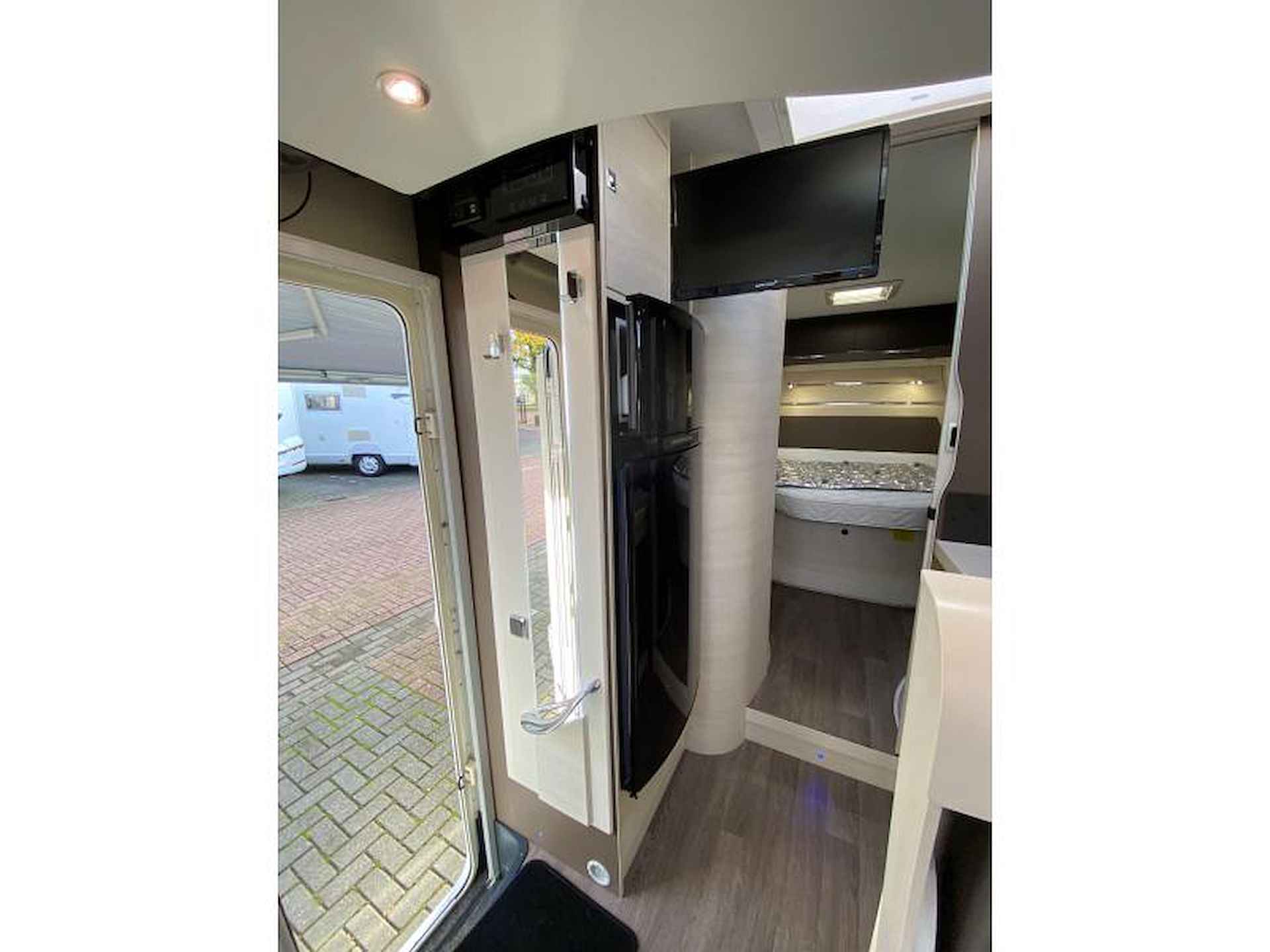 Chausson Titanium 718 XLB Queensbed Hefbed 41000 km - 13/22