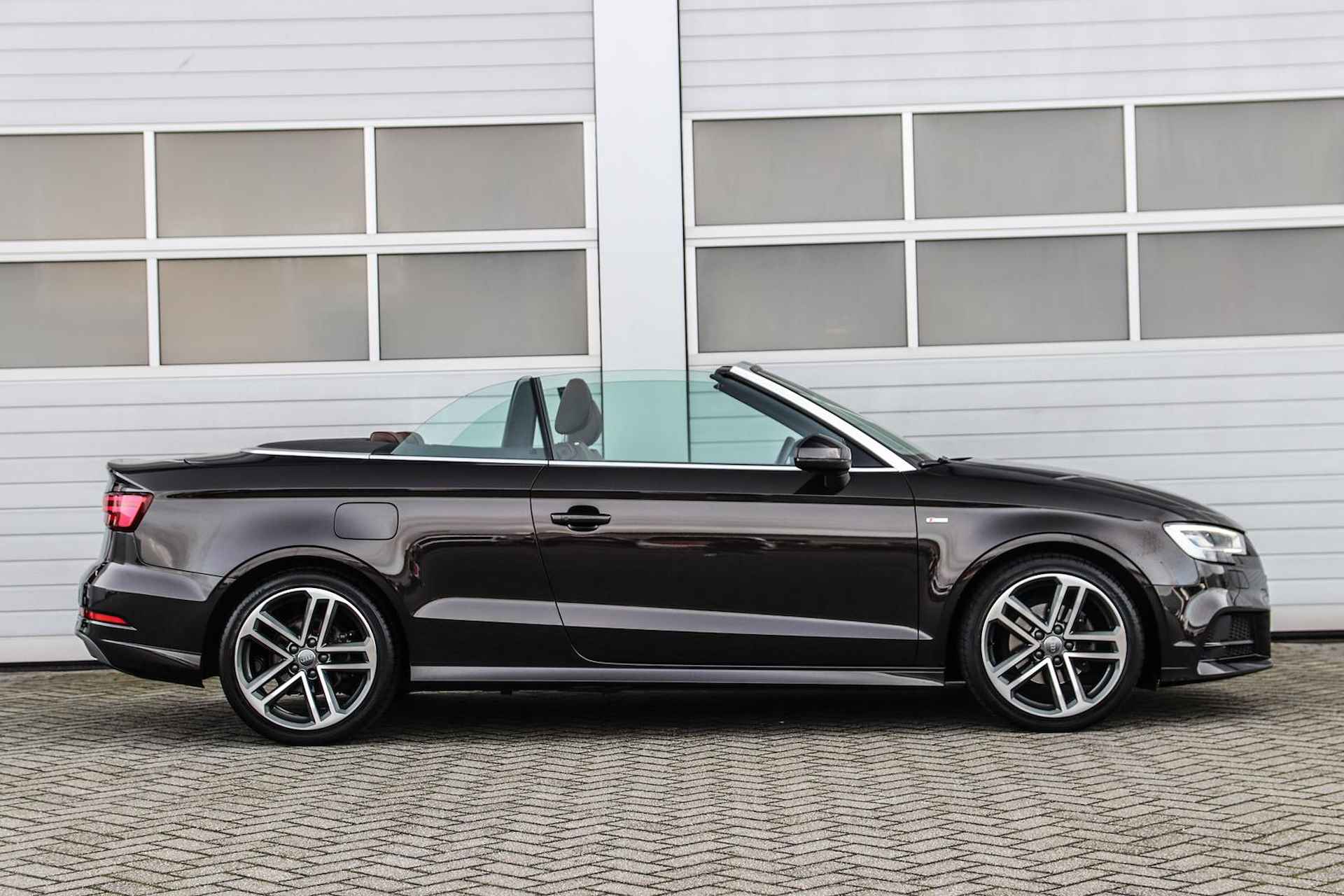 Audi A3 Cabriolet 1.4 TFSI CoD 150pk S-tronic S-Line | Nekverwarming | Leder - 3/41