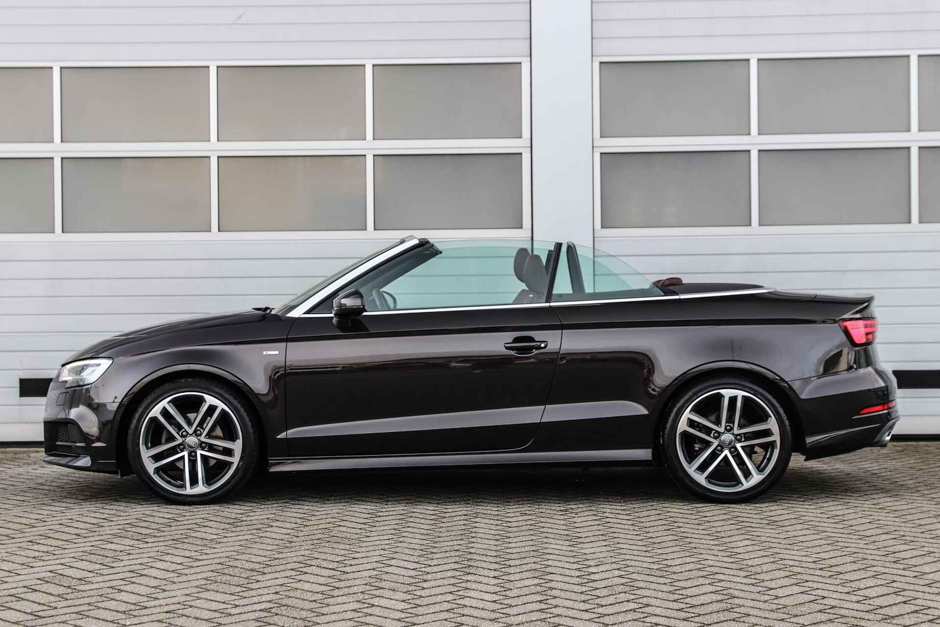 Audi A3 Cabriolet 1.4 TFSI CoD 150pk S-tronic S-Line | Nekverwarming | Leder - 9/41