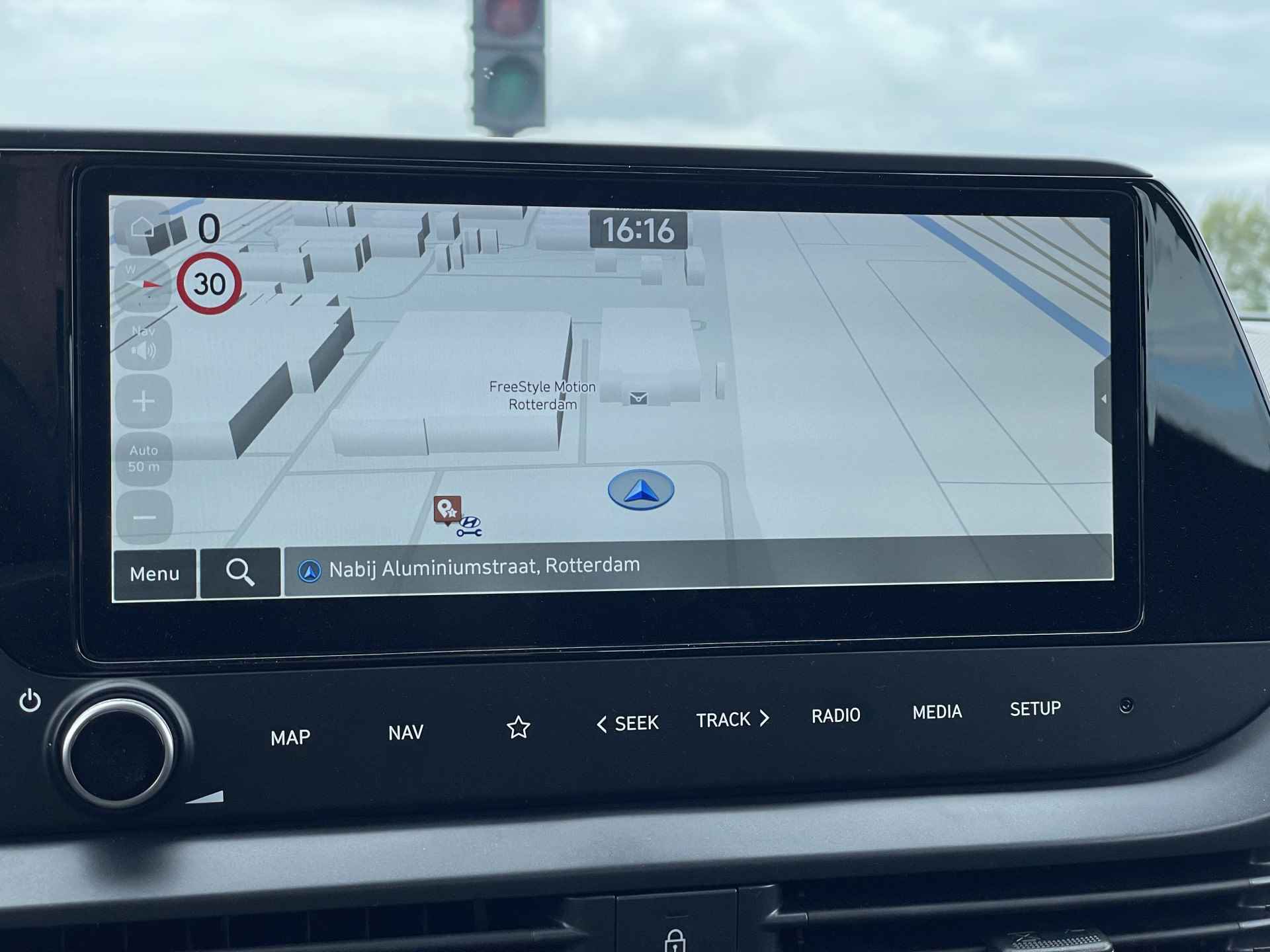 Hyundai Bayon 1.0 T-GDI Comfort Smart | Navigatiesysteem | Achteruitrijcamera | Cruise Control | Rijklaarprijs! - 16/34