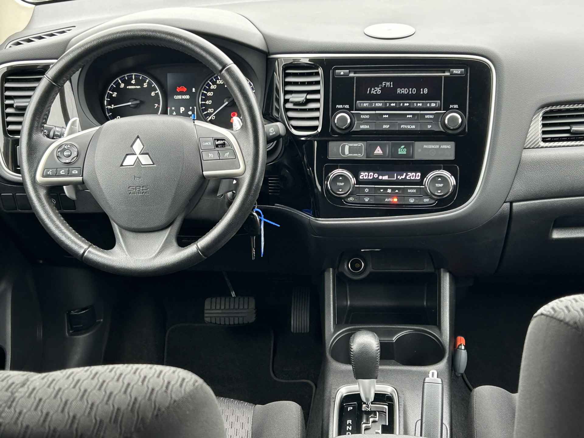 Mitsubishi Outlander 2.0 Intense | Trekhaak | Cruise control | Parelmoer | Climate control | - 5/34