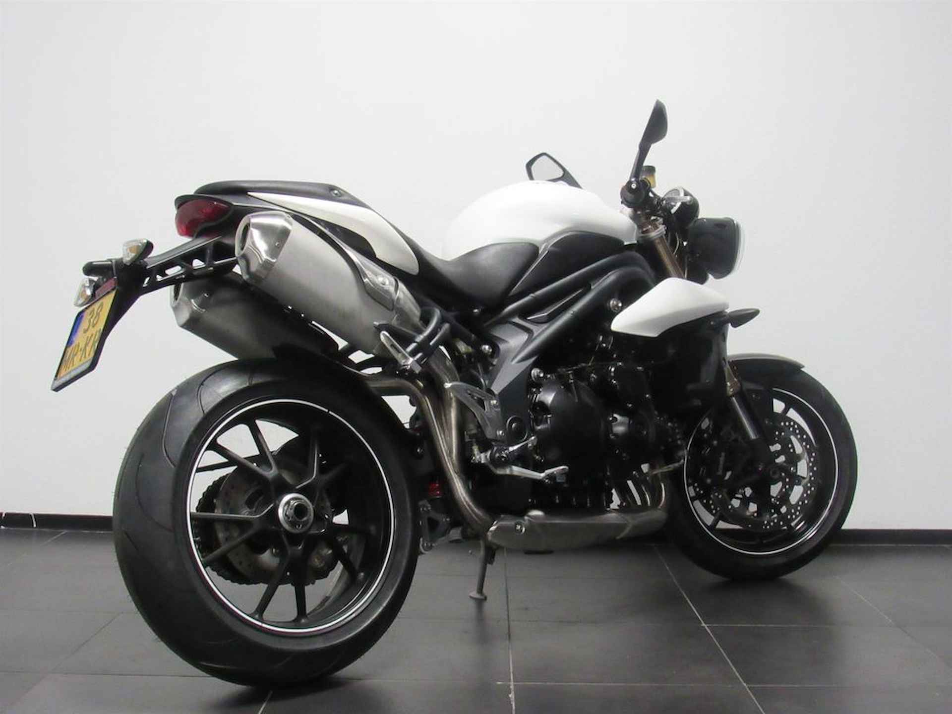 Triumph SPEED TRIPLE 1050 ABS - 6/13