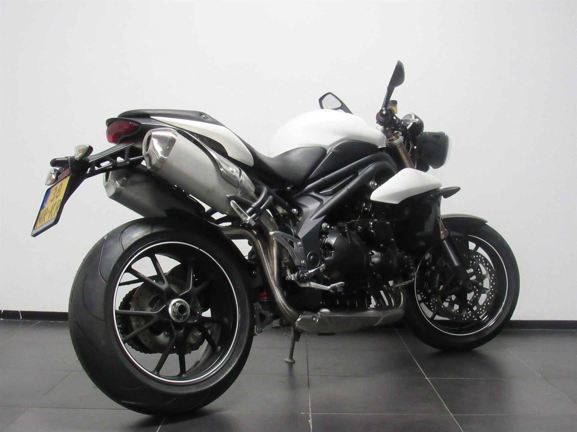 Triumph SPEED TRIPLE 1050 ABS - 2014 - 6/13