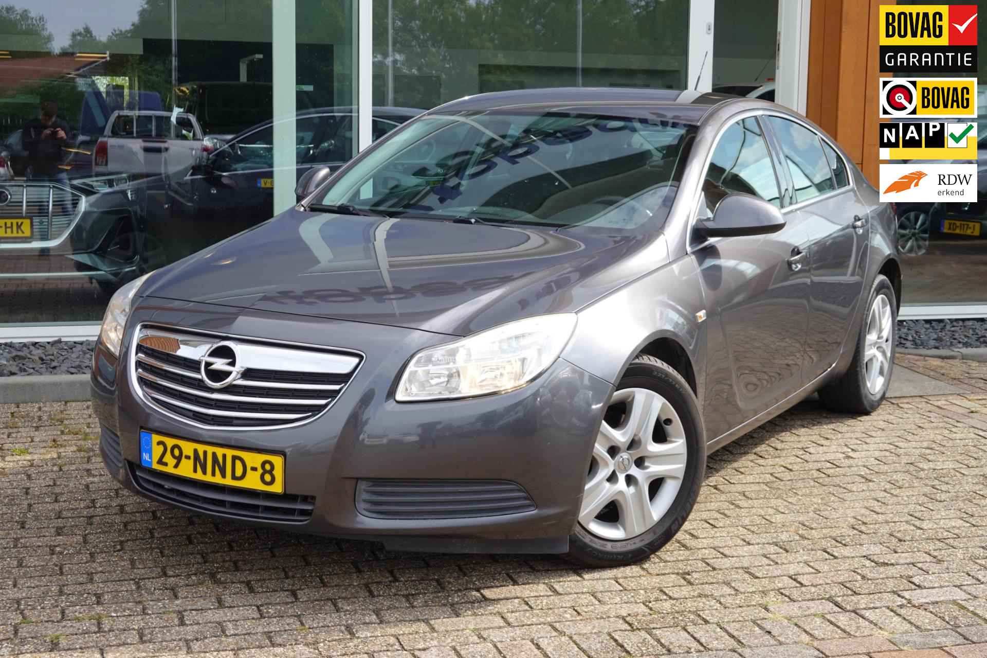 Opel Insignia 1.8 Edition - 1/35