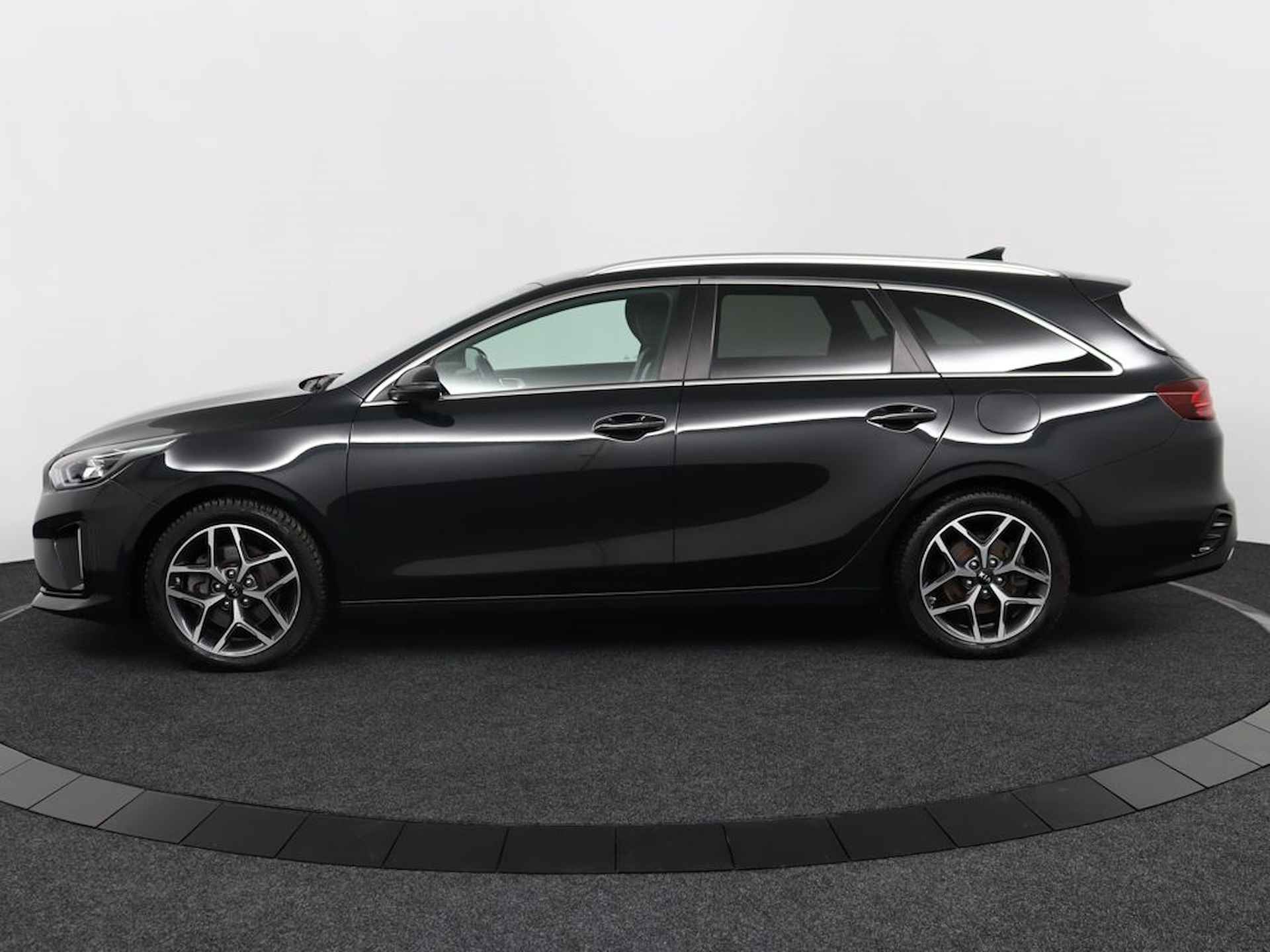 Kia Ceed Sportswagon 1.0 T-GDi GT-Line Edition - Navigatie - Cruise Control - Stoel-/stuurverwarming - Apple CarPlay/Android Auto - Fabrieksgarantie tot 08-2028 - 7/51