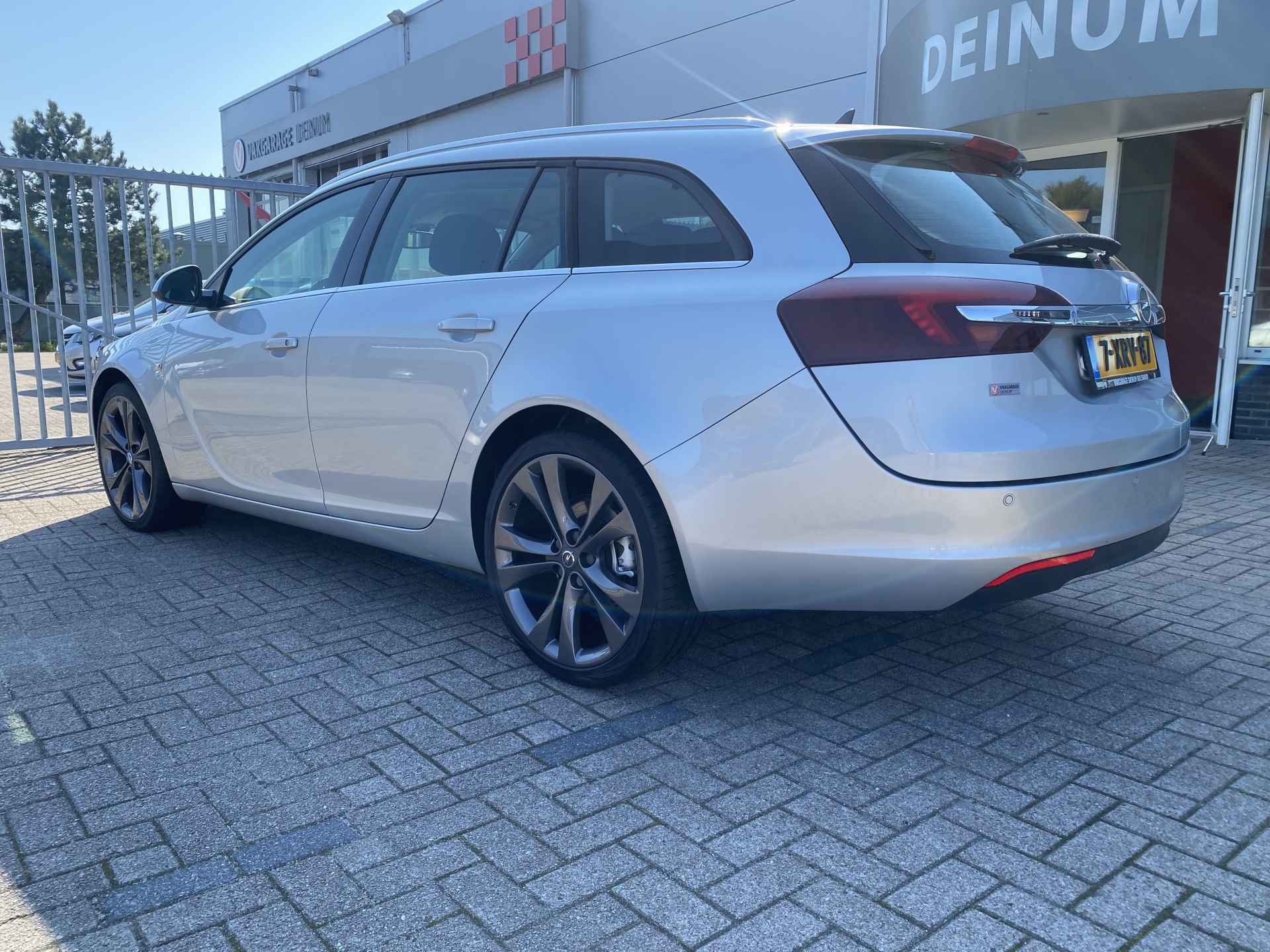 Opel Insignia Sports Tourer 1.4 Turbo 140 PK Business+Sport Navigatie, Sportintr, Xenon, Stoel+stuurverw, etc..!! - 6/24