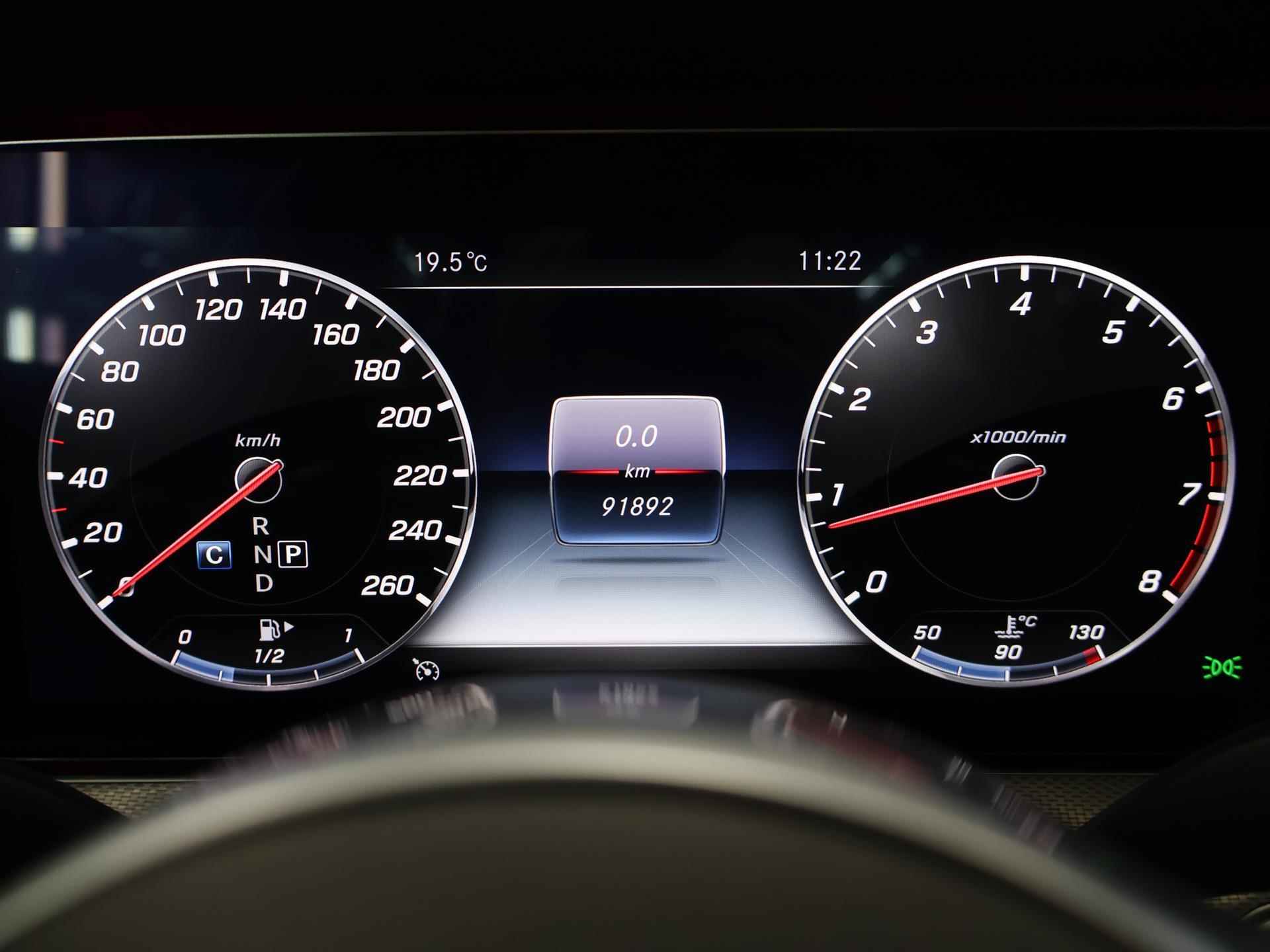 Mercedes-Benz E-klasse 200 Business Solution AMG | Widescreen cockpit| Comand Navigatie | Parkeercamera | Led-high performance | DAB+ | - 13/43