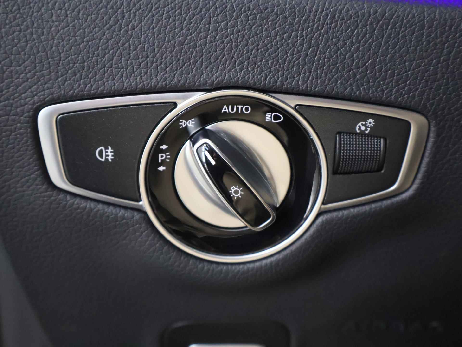 Mercedes-Benz E-klasse 200 Business Solution AMG | Widescreen cockpit| Comand Navigatie | Parkeercamera | Led-high performance | DAB+ | - 35/43