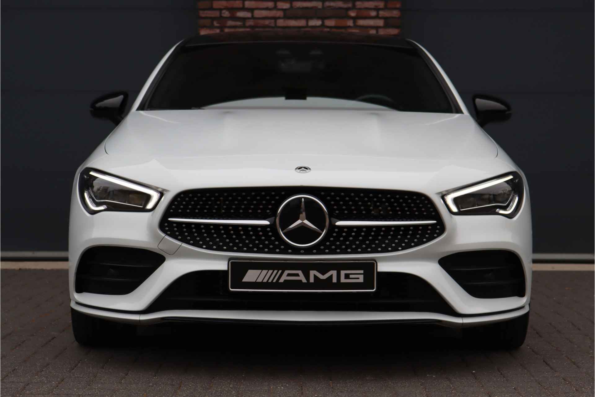 Mercedes-Benz CLA-Klasse Shooting Brake 250 e AMG Line Aut8 | Panoramadak | Distronic+ | Memory | Camera | Sfeerverlichting | Augmented Reality | Keyless Go | Multibeam LED | Advanced Sound System | - 14/41