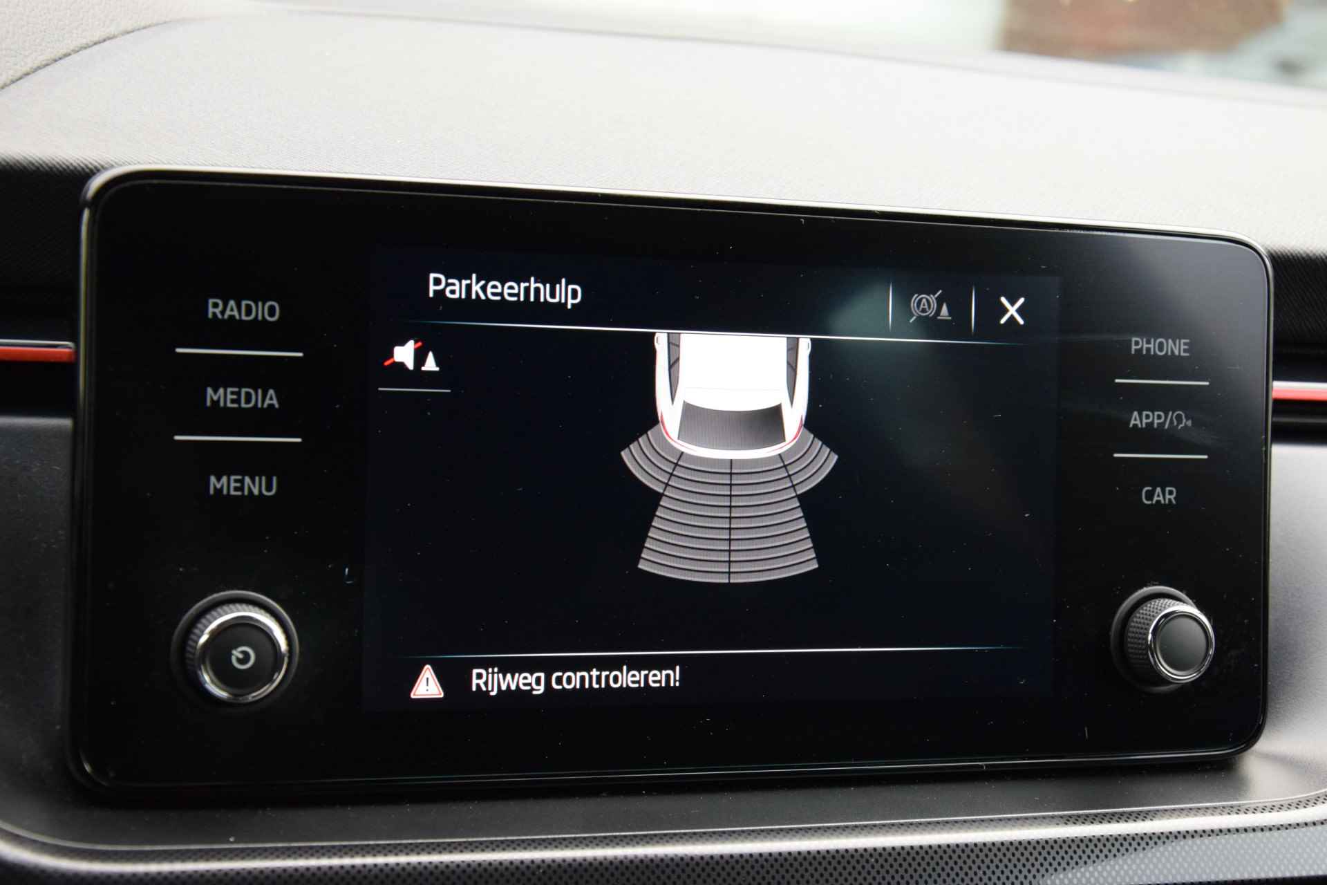 Škoda Scala 1.0 TSI 116PK Sport Business | NL Auto | BOVAG Garantie | Full LED | Stoelverwarming | PDC Achter | Sportstoelen | Apple Carplay/Android Auto | - 22/40