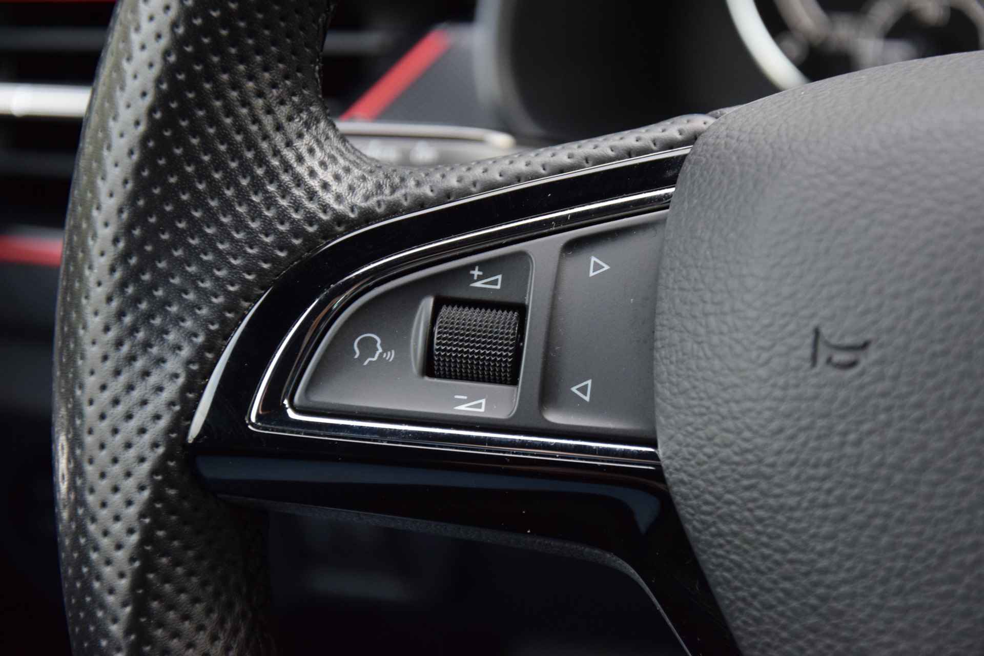 Škoda Scala 1.0 TSI 116PK Sport Business | NL Auto | BOVAG Garantie | Full LED | Stoelverwarming | PDC Achter | Sportstoelen | Apple Carplay/Android Auto | - 25/40