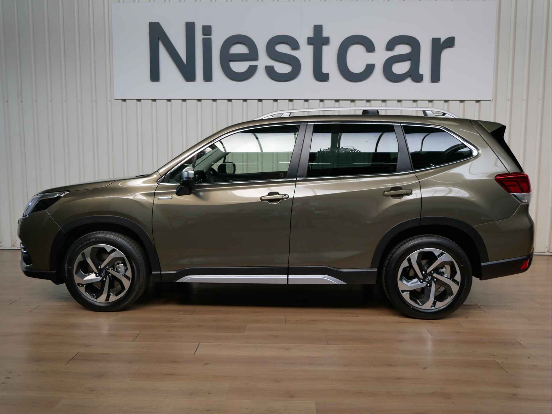 Subaru Forester 2.0i E-boxer Premium Eye-Sight / Navigatie / Apple Carplay en android auto - 6/27