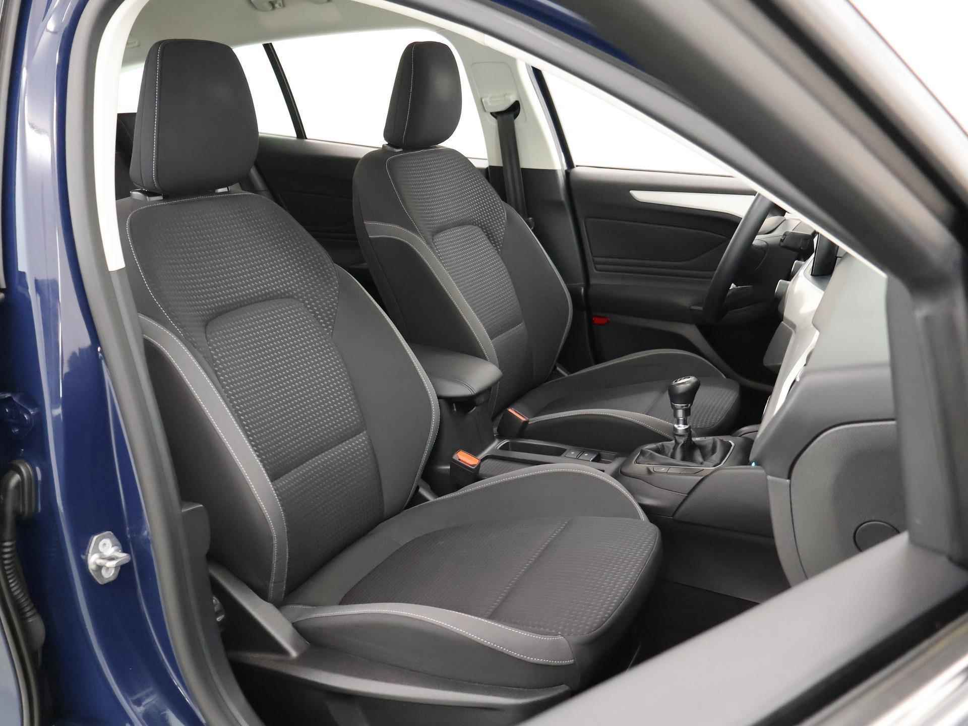 Ford Focus Wagon 1.0 EcoBoost Trend Edition Business | Navigatie| Parkeersensoren | Climate control | Bluetooth | Apple Carplay | Lane Assist | Cruise Control - 11/34