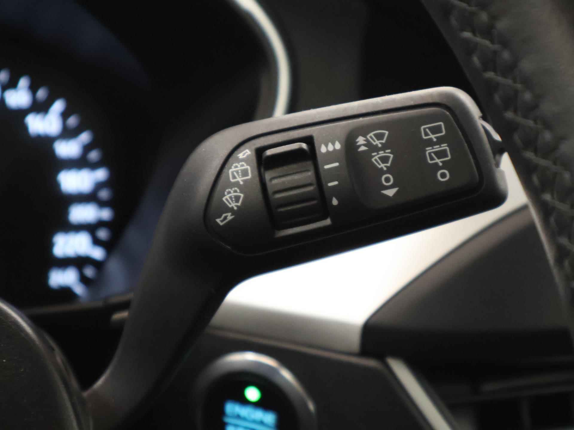 Ford Focus Wagon 1.0 EcoBoost Trend Edition Business | Navigatie| Parkeersensoren | Climate control | Bluetooth | Apple Carplay | Lane Assist | Cruise Control - 26/34