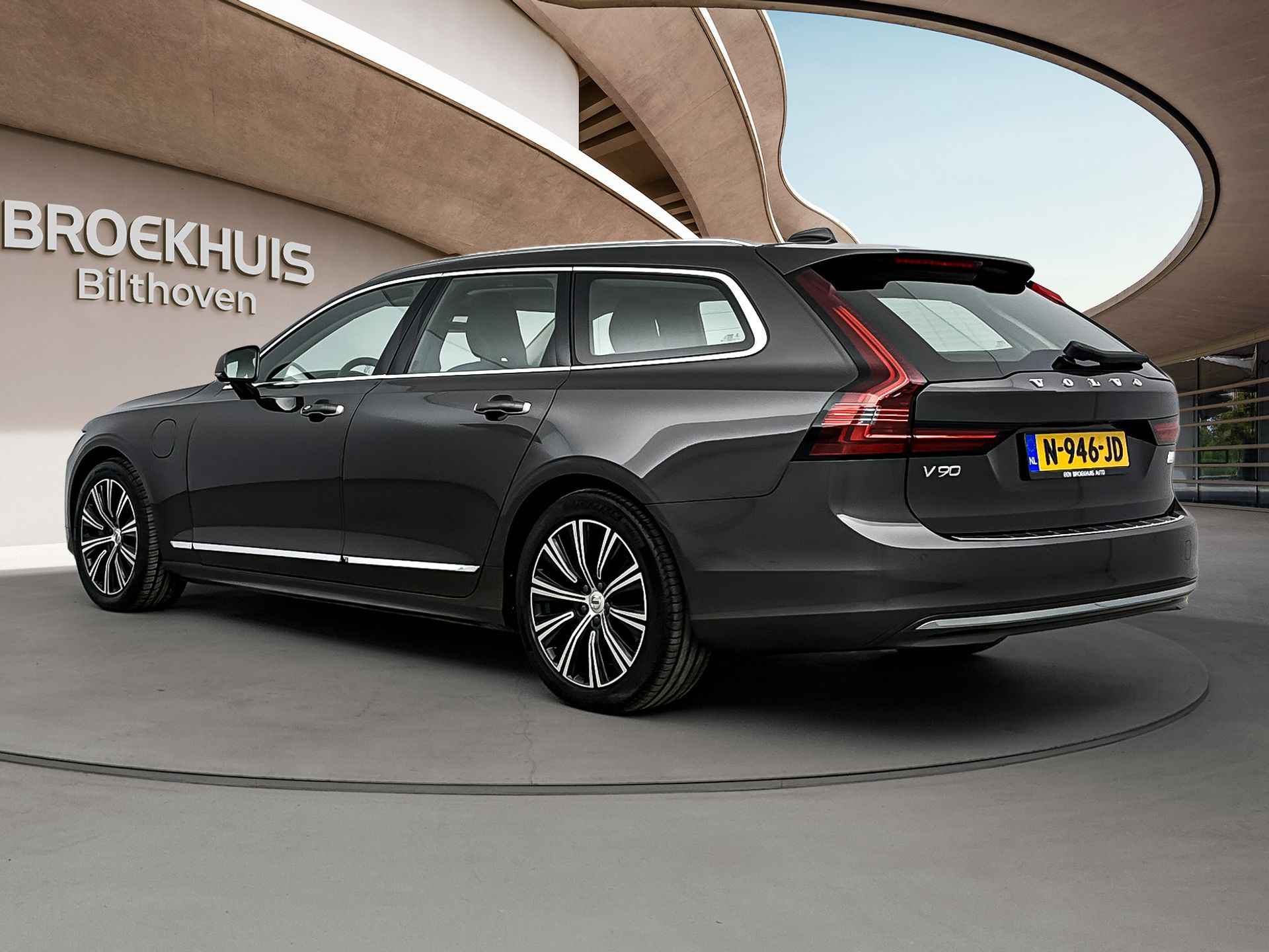 Volvo V90 T6 INSCRIPTION | MEMORY | LEDER | ACC | EL.BED.ACHTERKLEP | 18" | PDC CAMERA | LEDEREN DASHBOARD - 5/28