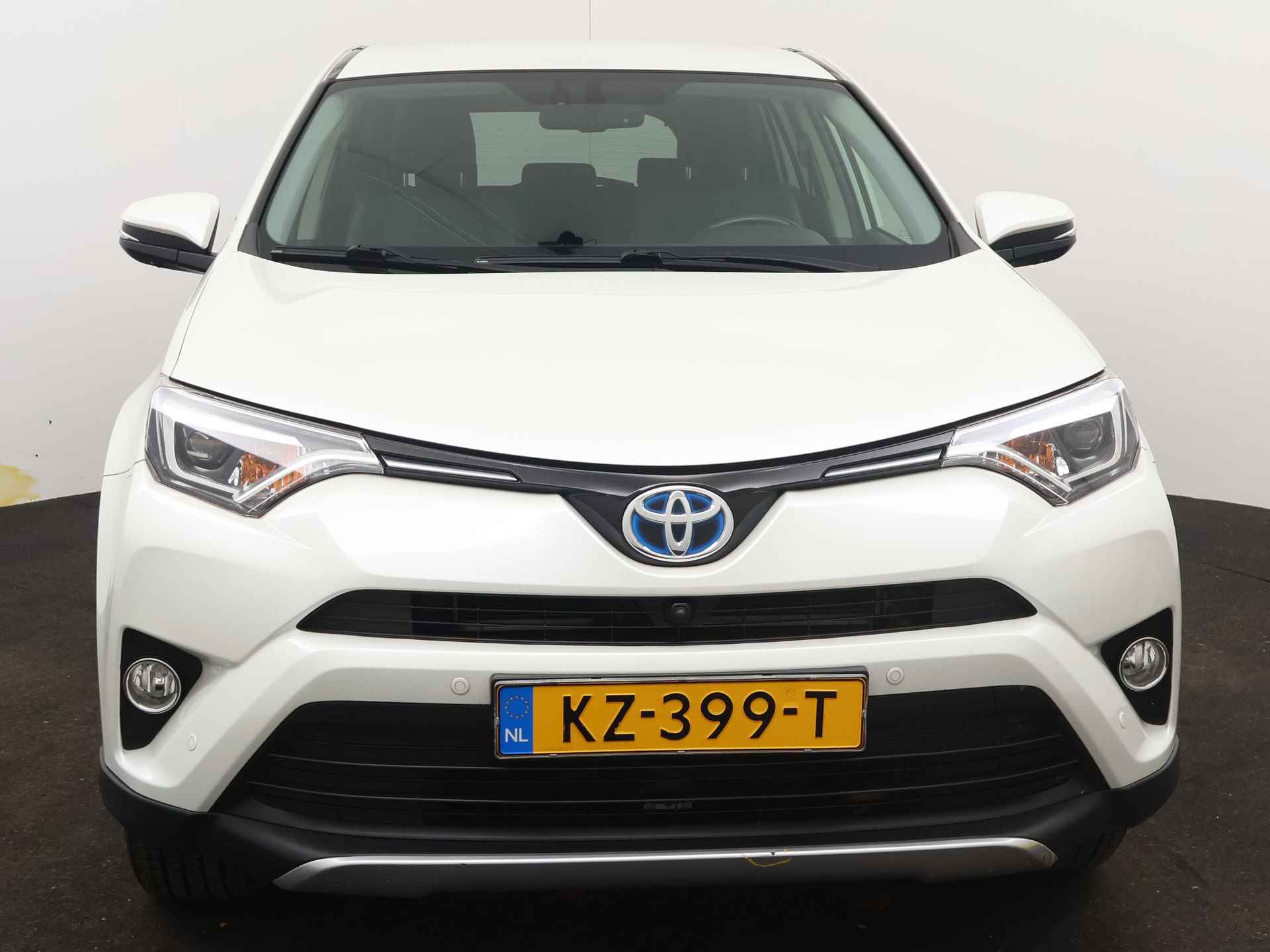 Toyota RAV4 2.5 Hybrid AWD Executive Business | Parkeersensoren | Trekhaak | Navigatie | Camera | Stoelverwarming | - 28/46