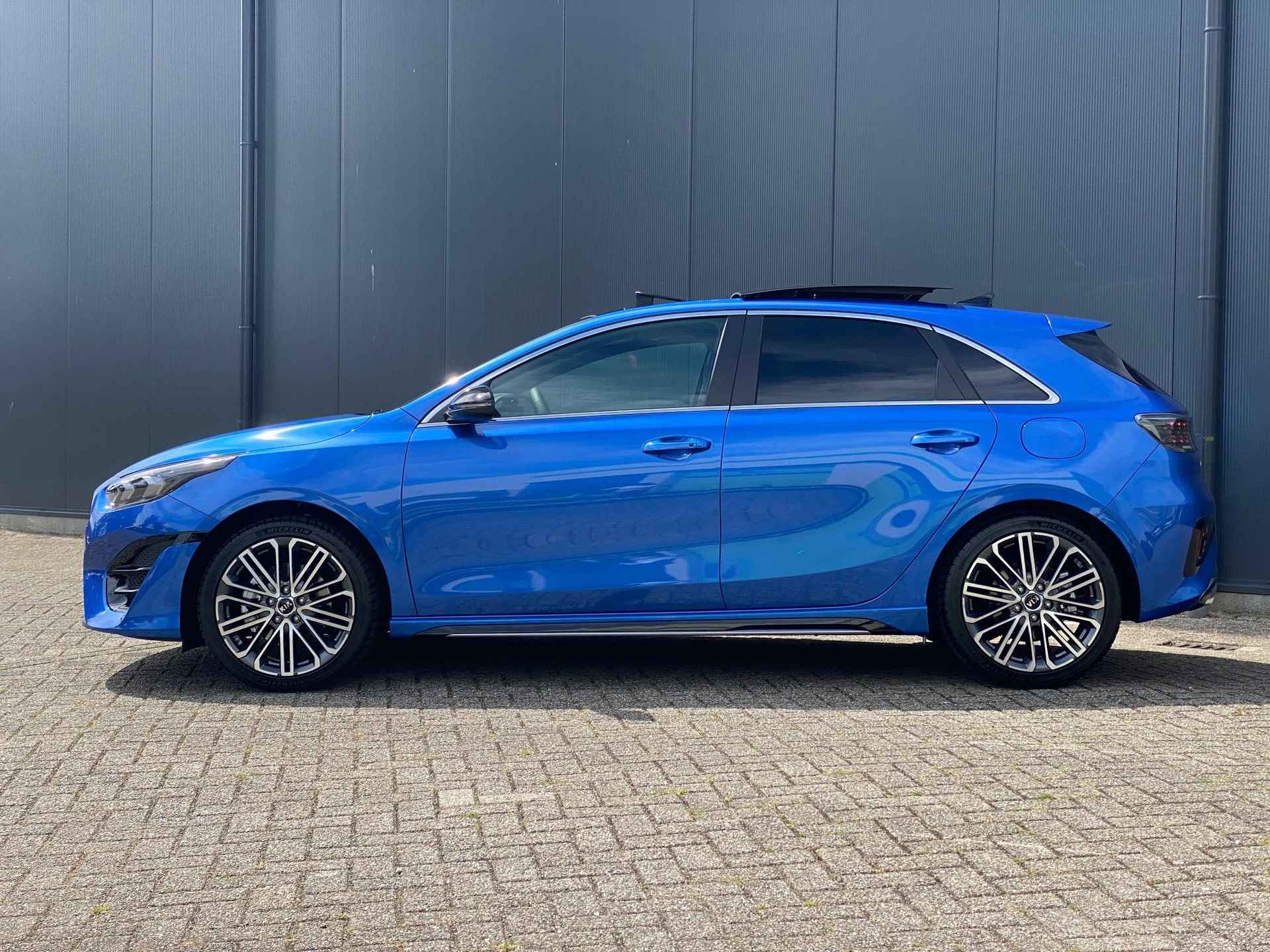 Kia Ceed 1.5 T-GDi GT-PlusLine | *Niet op voorraad* | *Nu te bestellen* | €4.500 actiekorting | Navi | Clima | JBL | 18''LMV | Camera | Memory Seat | Apple Carplay | Android Auto - 2/34