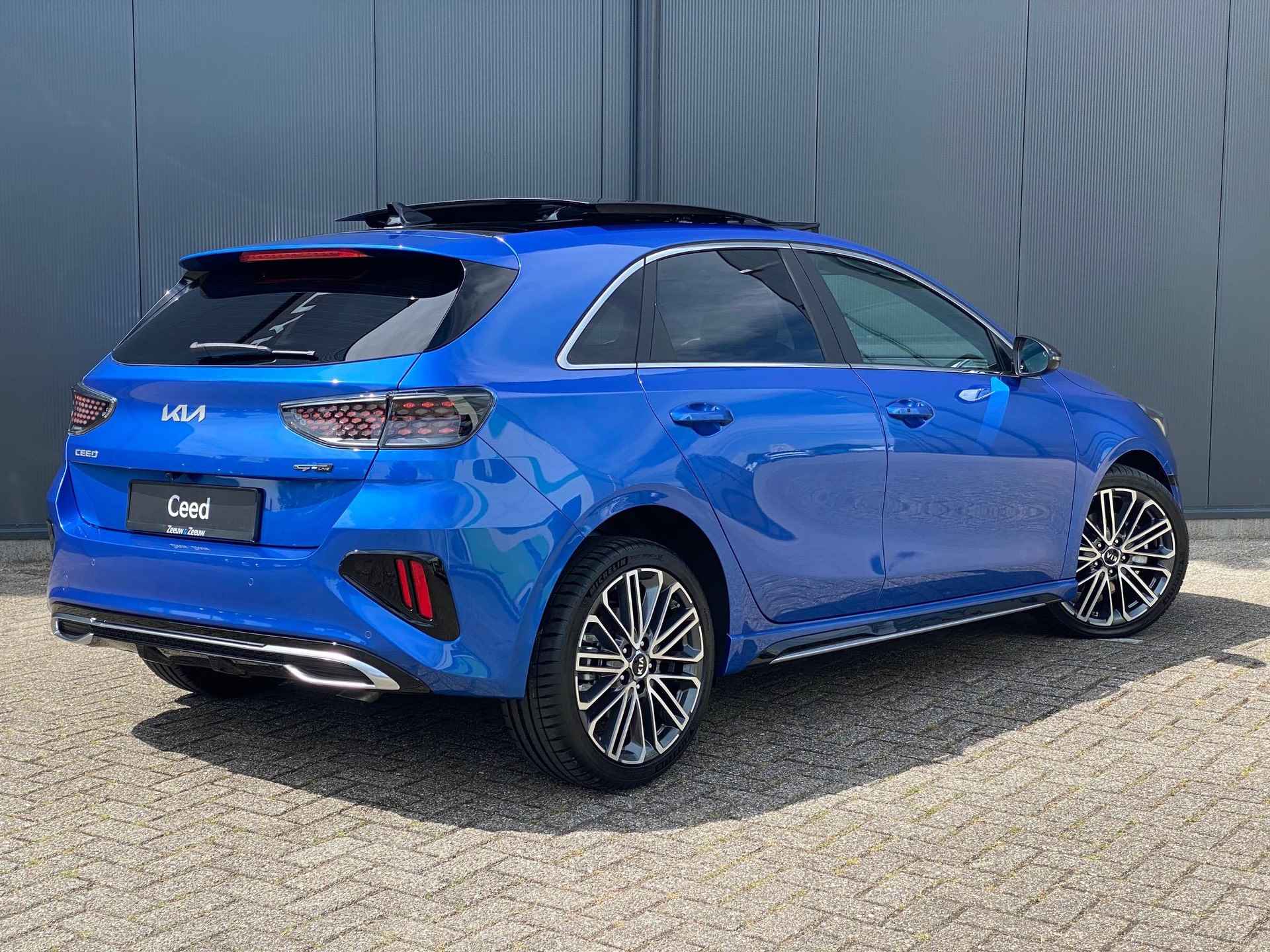 Kia Ceed 1.5 T-GDi GT-PlusLine | *Niet op voorraad* | *Nu te bestellen* | €4.500 actiekorting | Navi | Clima | JBL | 18''LMV | Camera | Memory Seat | Apple Carplay | Android Auto - 4/34