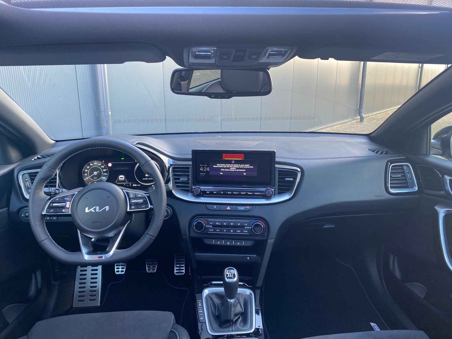 Kia Ceed 1.5 T-GDi GT-PlusLine | *Niet op voorraad* | *Nu te bestellen* | €4.500 actiekorting | Navi | Clima | JBL | 18''LMV | Camera | Memory Seat | Apple Carplay | Android Auto - 16/34