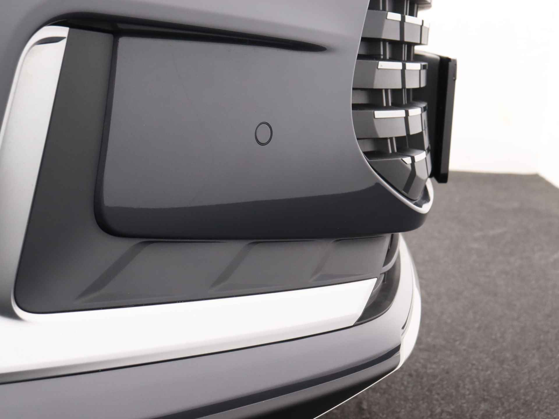 BYD TANG AWD Executive 86 kWh NIEUW | €10.000 Voorraad Voordeel | Direct Rijden | Nieuw | Stoelverwarming | Schuif/Kanteldak | 7 zitter | Elektrisch | - 41/45