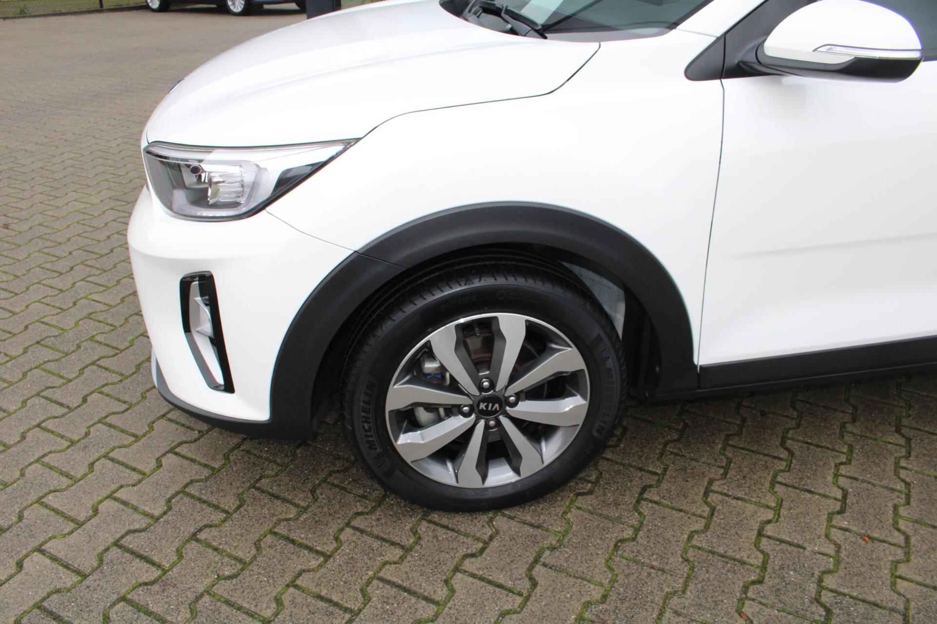 Kia Stonic 1.0 T-GDi MHEV DynamicPlusLine/Camera/Navigatie/Rijklaar - 3/14