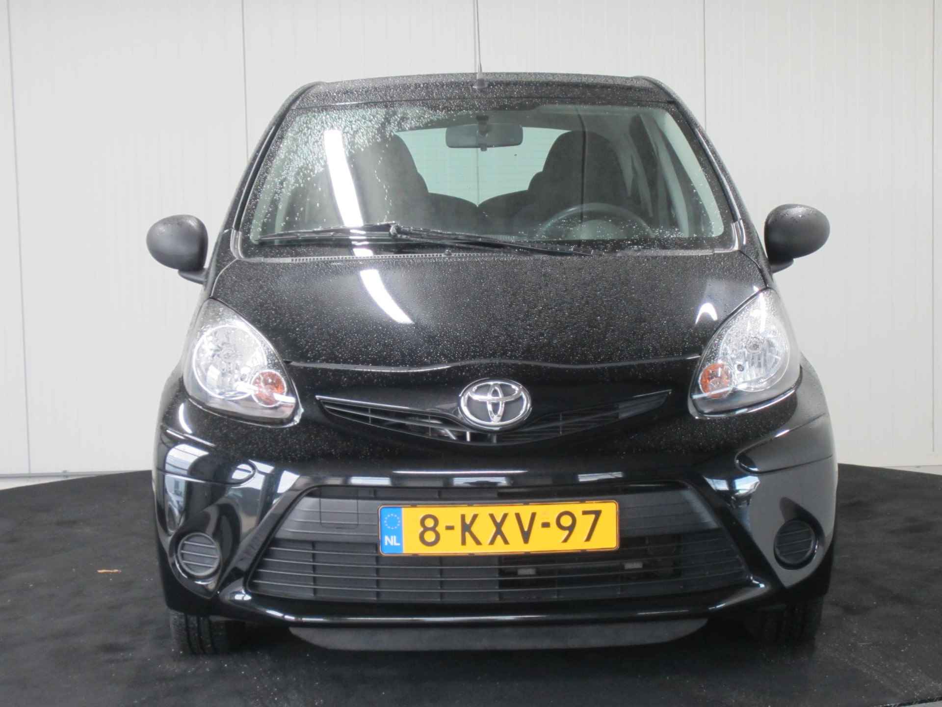 Toyota Aygo 1.0 VVT-i Now Airco - 12/13