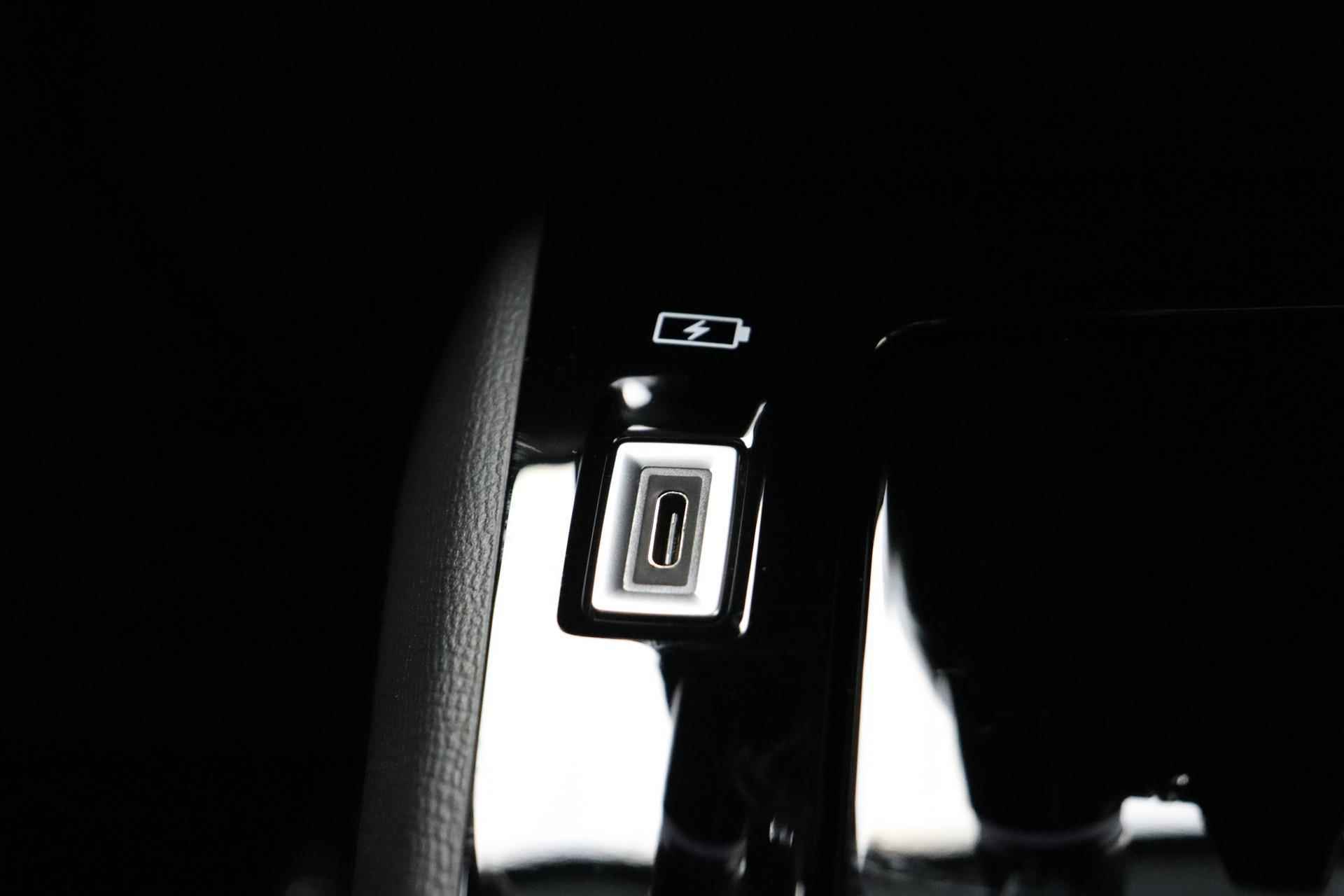 Peugeot e-208 EV Allure Pack 50 kWh | LED | Airco | Cruise | LMV | Camera | Apple Carplay & Android Auto | NIEUW | - 28/34