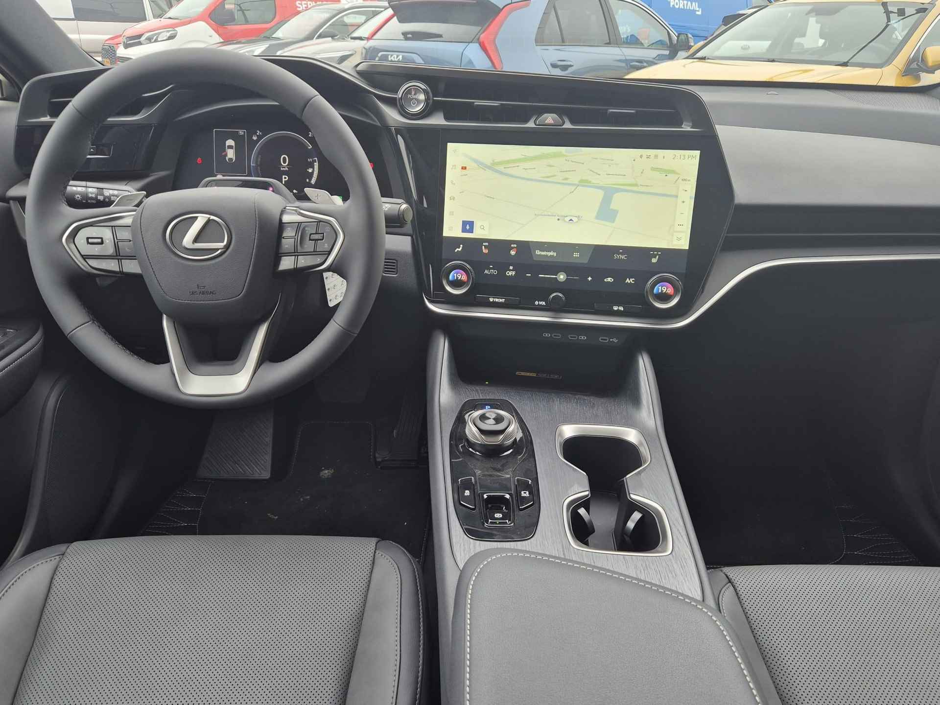 Lexus RZ 450e Executive Line 71 kWh NIEUW & DIRECT LEVERBAAR , Automaat , Stoel/Stuur verwarming ,Leder ,Dodehoek detectie, 10 jaar Lexus garantie, originele NL auto, 435KM - 6/35