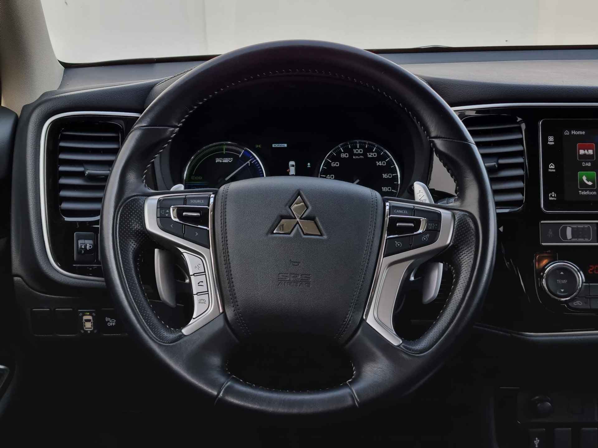 Mitsubishi Outlander 2.4 PHEV Intense S-AWC 4WD Automaat / Trekhaak (1500KG Trekgewicht) / Dealeronderhouden / Navigatie via Android Auto/Apple Carplay - 34/46