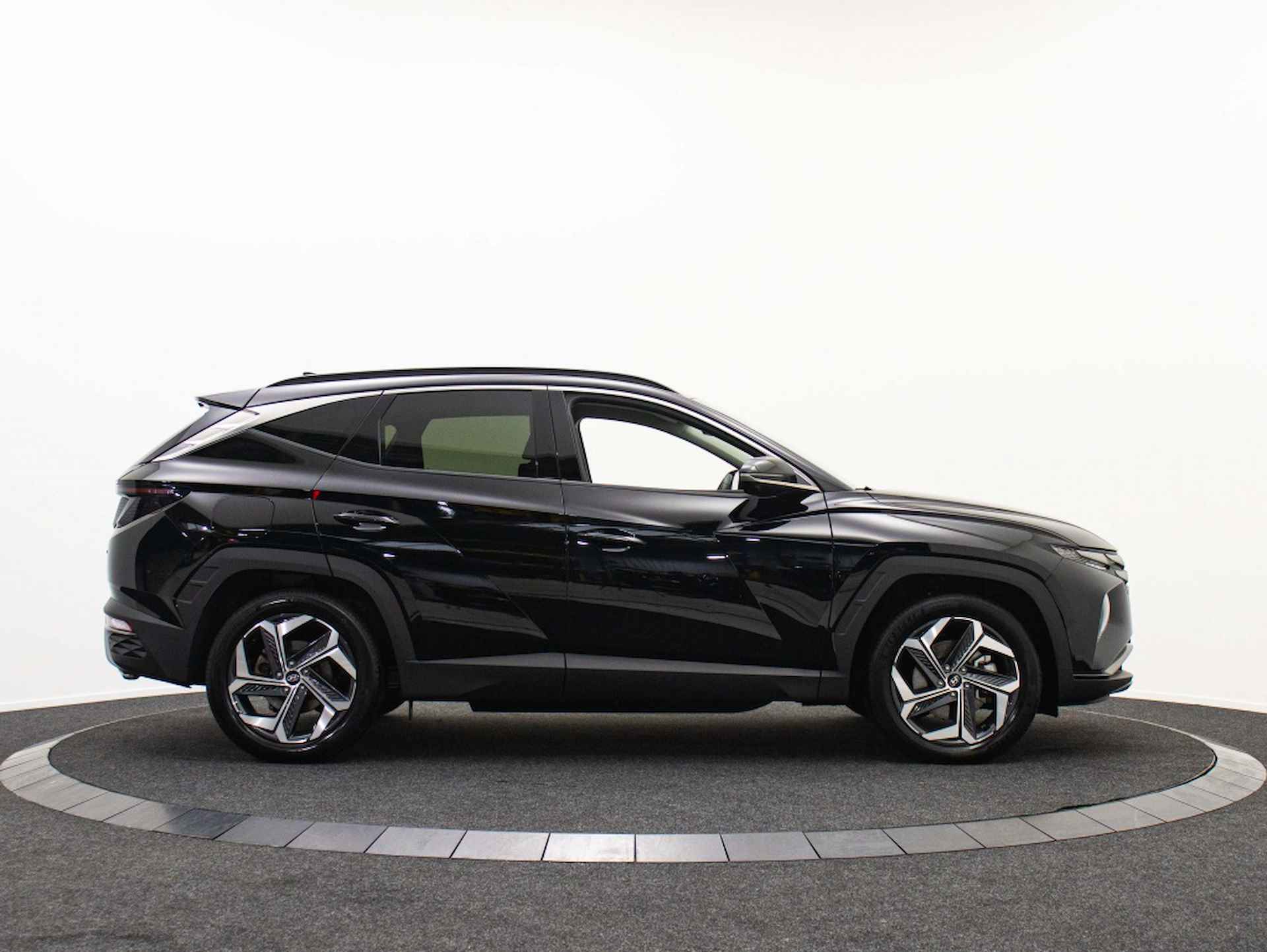 Hyundai Tucson 1.6 T-GDI PHEV Premium | Oplaadbaar | Private lease 699 p.m. - 5/48