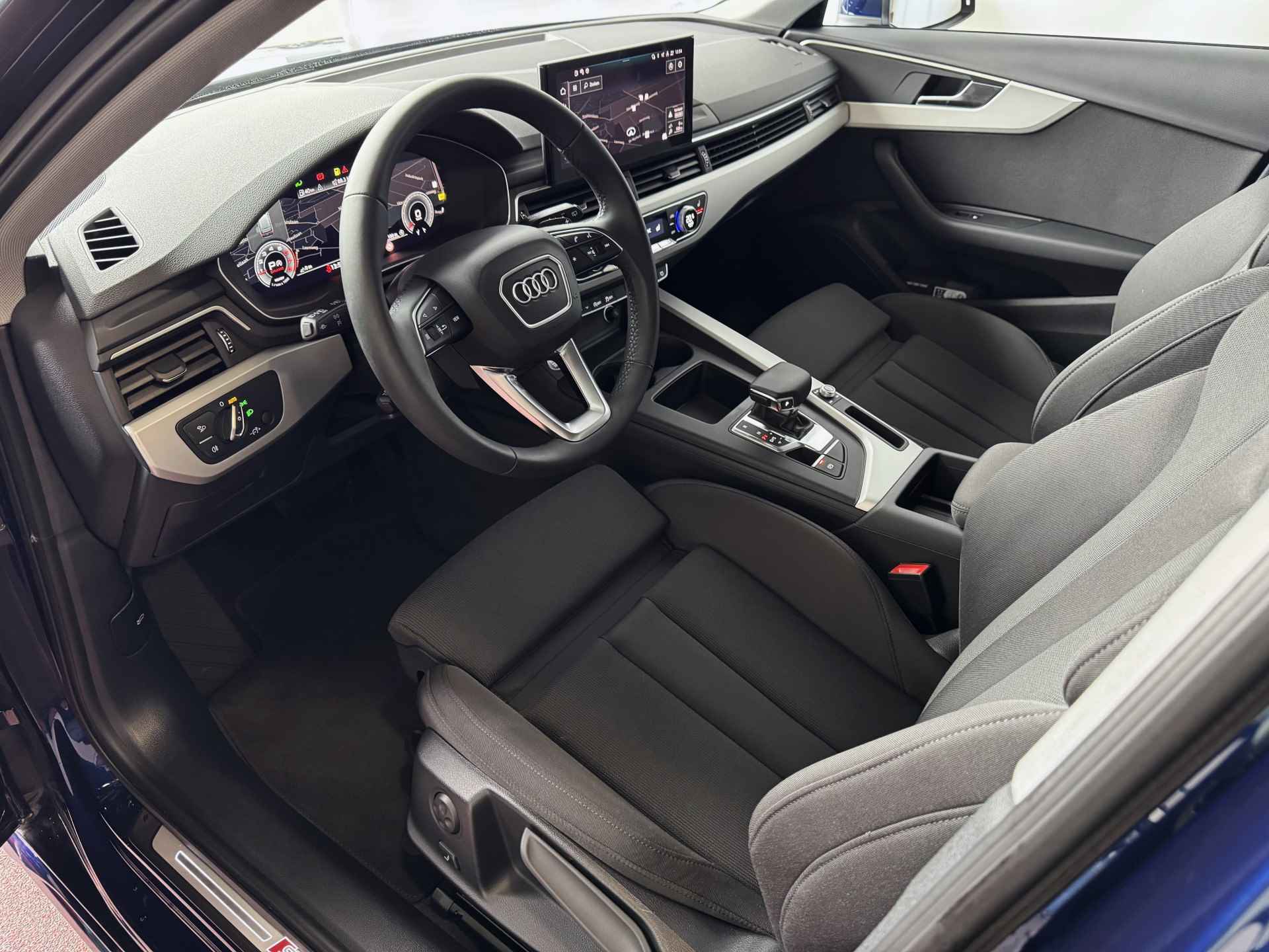 Audi A4 Avant 40 TFSI 204PK S-LINE EDITION LED NAVI VIR.COCKPIT ADAP.CRUIS ELEK.KLEP 08/2024 - 3/76